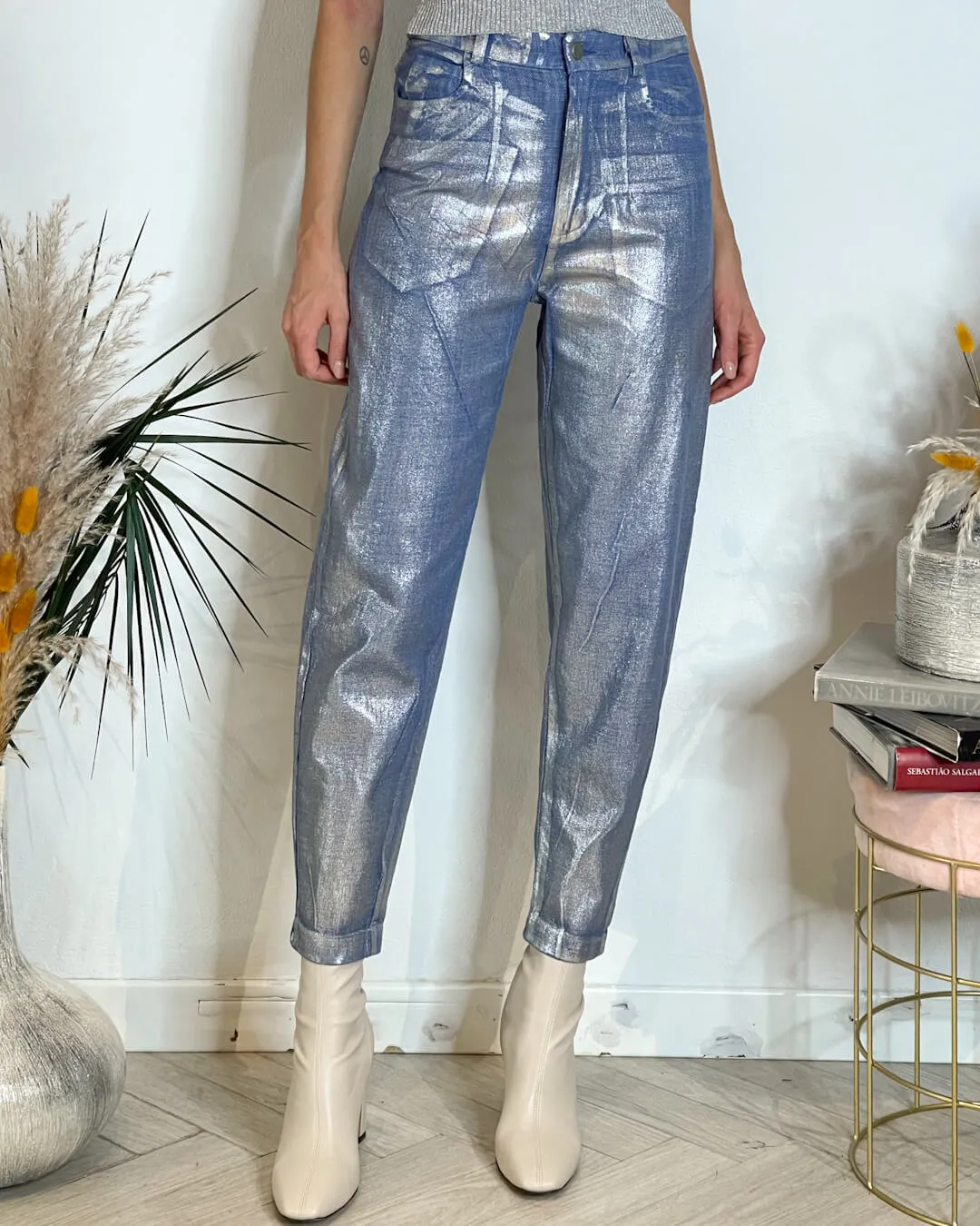 -JEANS CARROT-FIT SPALMATO ARGENTO – MOTEL