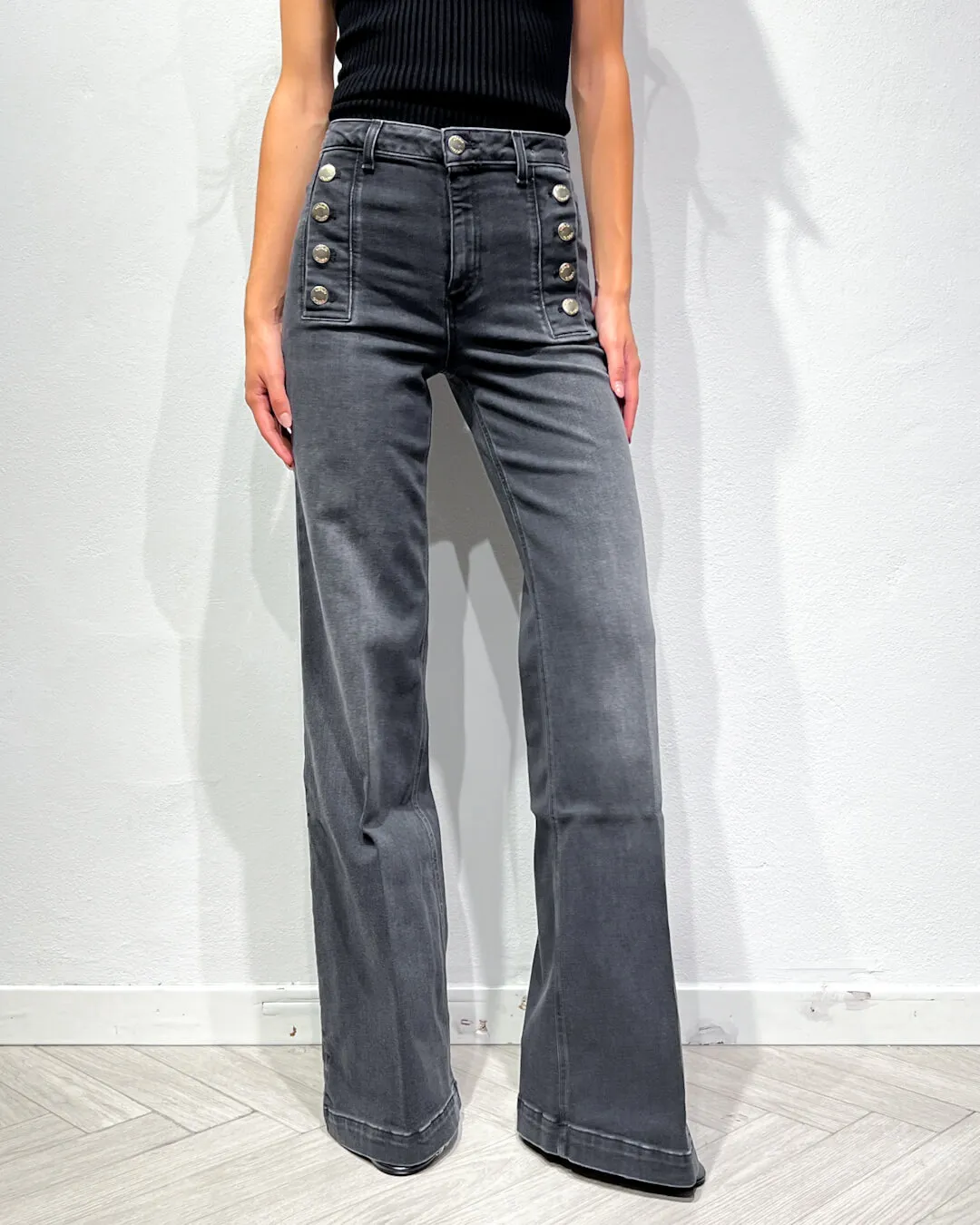 -JEANS PALAZZO ANTRACITE CON BOTTONI DORATI – GIUDITH – VICOLO