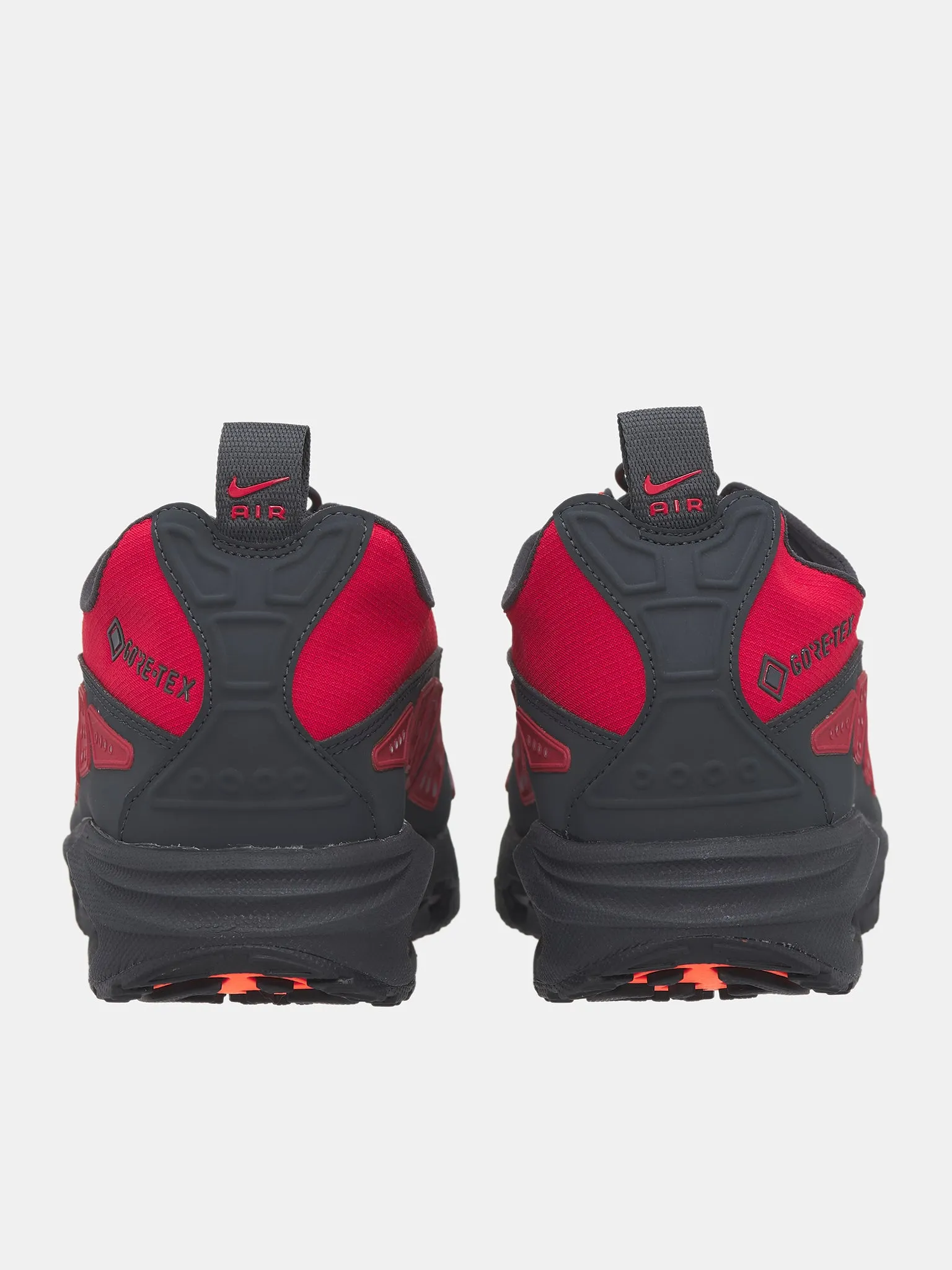 Air Max SNDR Gore-Text Sneakers (FZ4238-800-HYPER-CRIMSON-DK-SM)