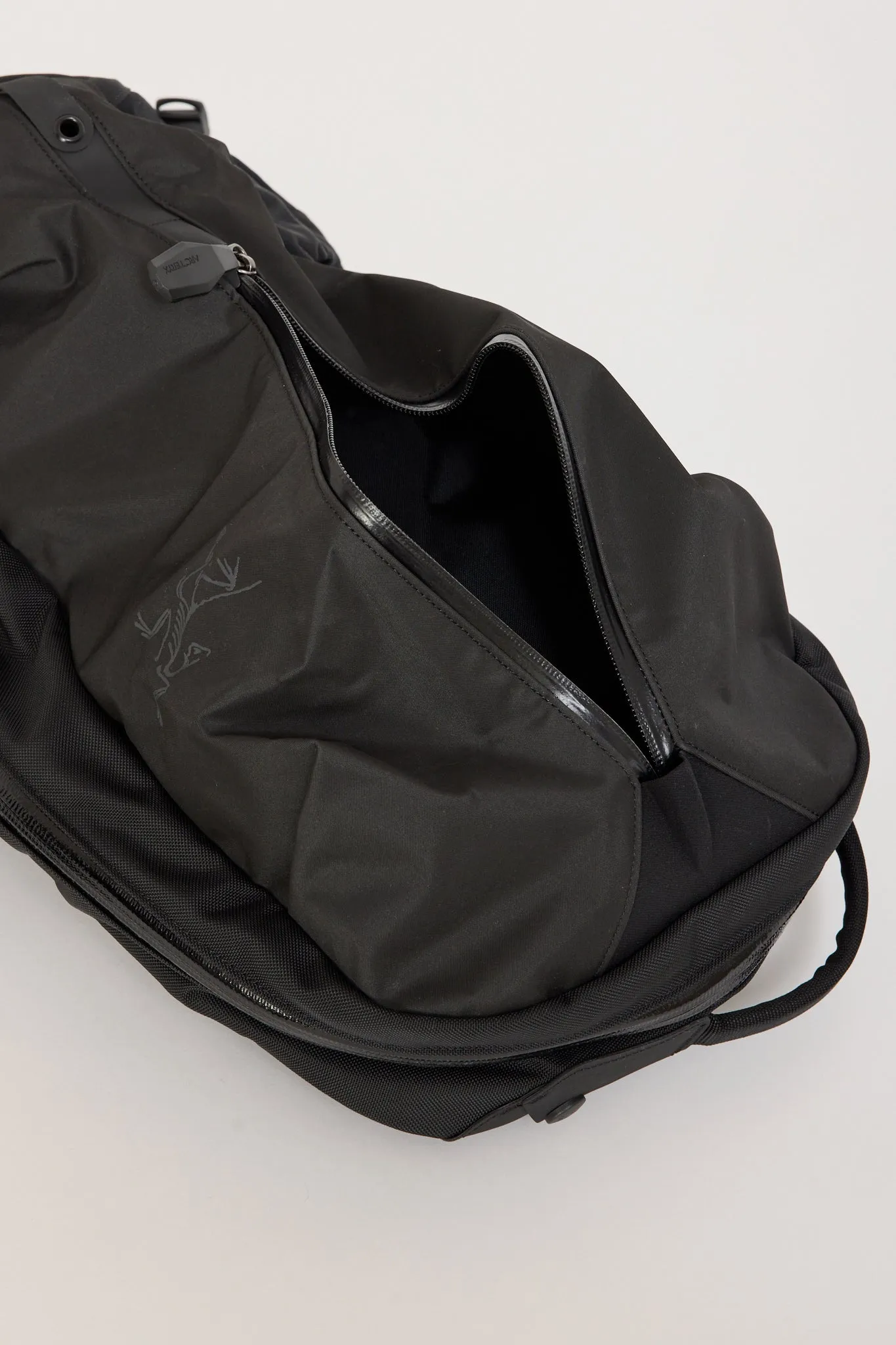 Arro 22 Backpack Black II