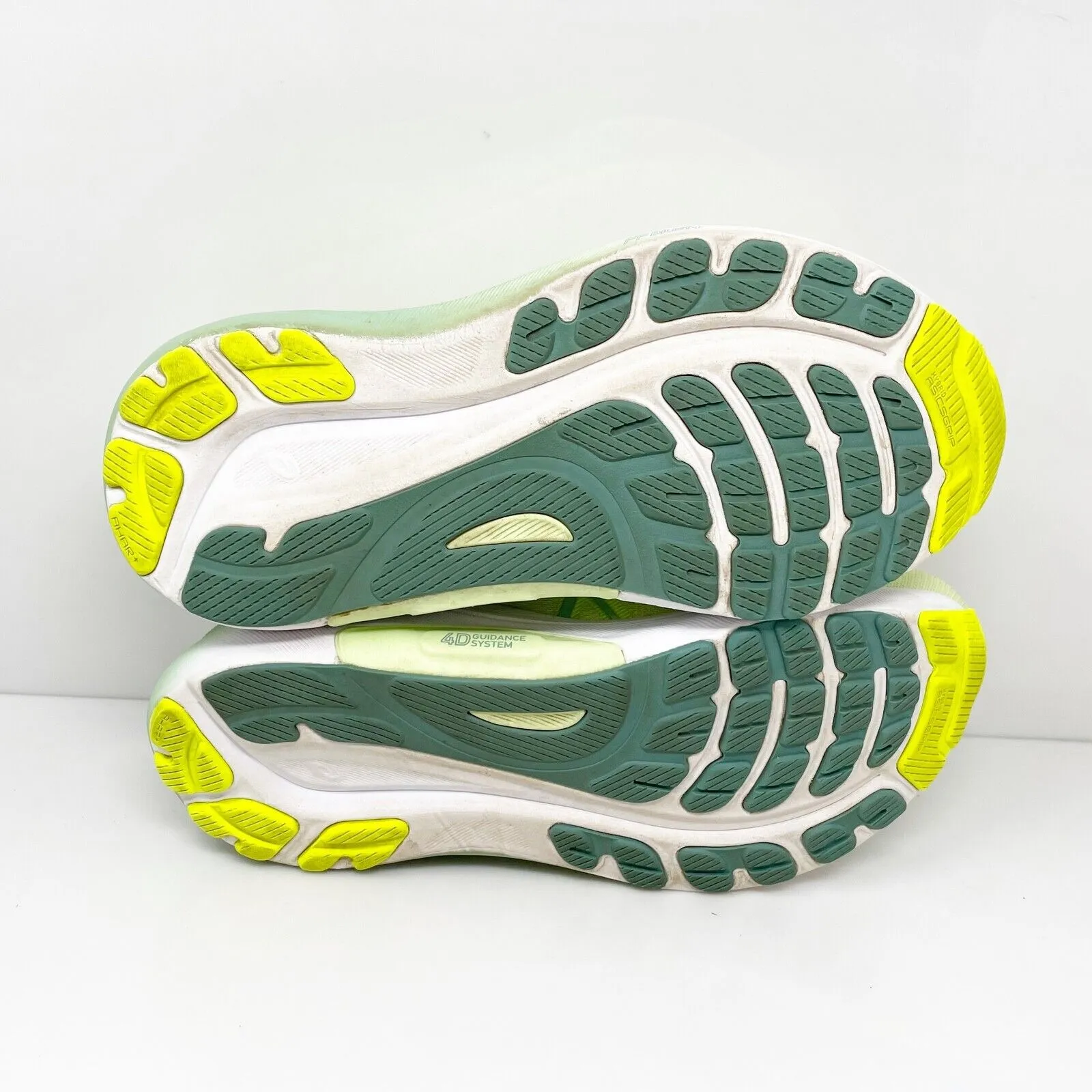 Asics Womens Gel Kayano 31 1012B671 Yellow Running Shoes Sneakers Size 8.5 W