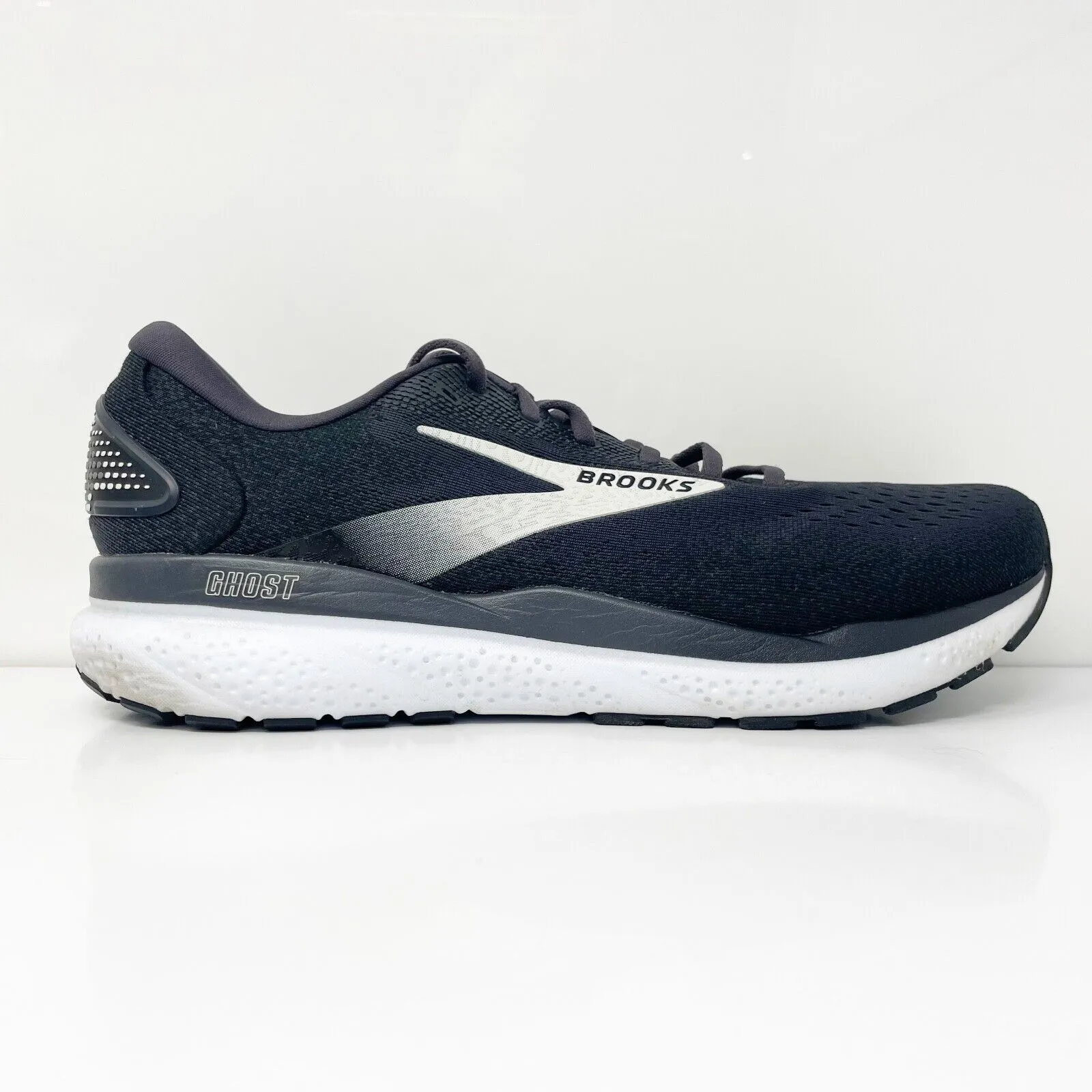 Brooks Mens Ghost 16 1104182E090 Black Running Shoes Sneakers Size 12.5 2E