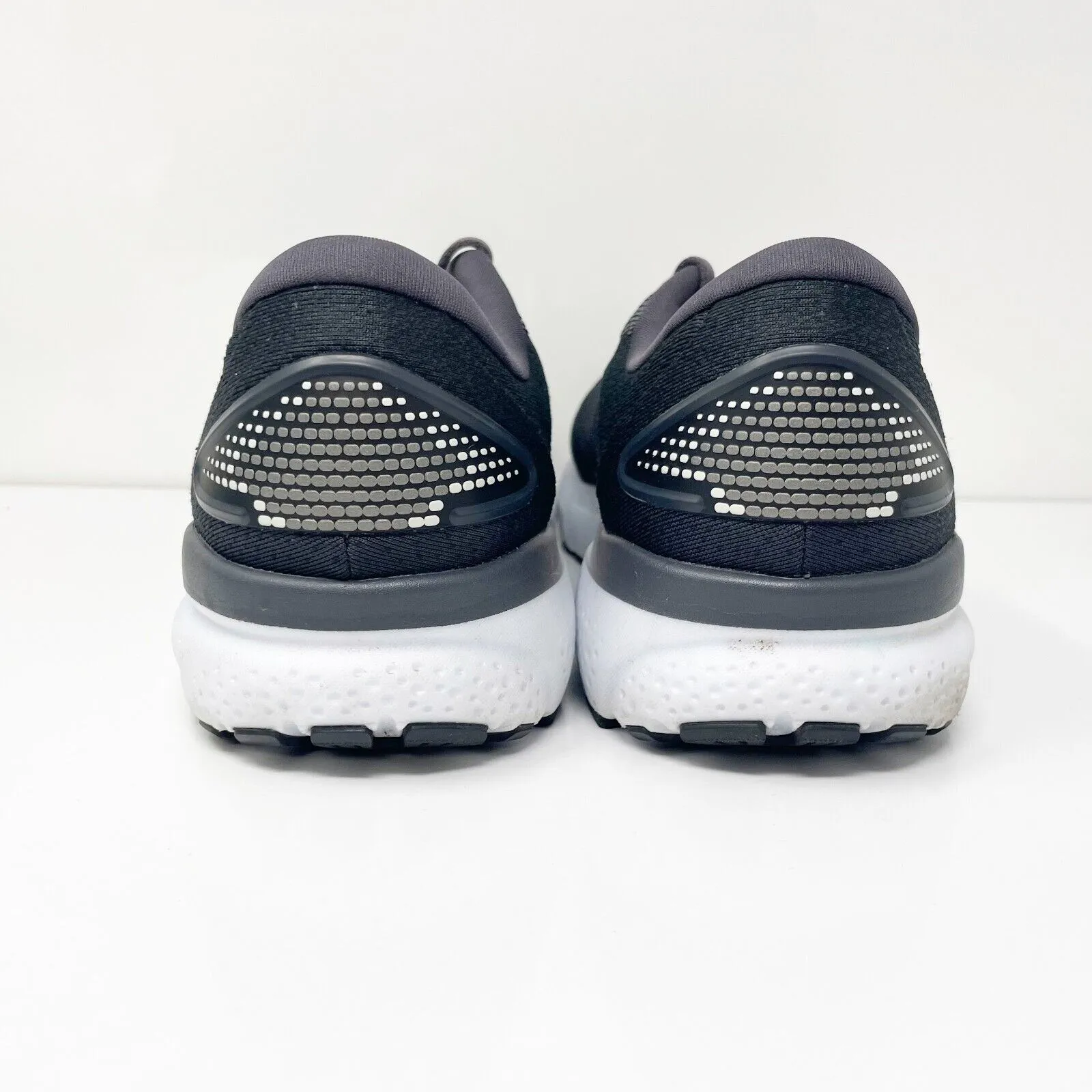 Brooks Mens Ghost 16 1104182E090 Black Running Shoes Sneakers Size 12.5 2E