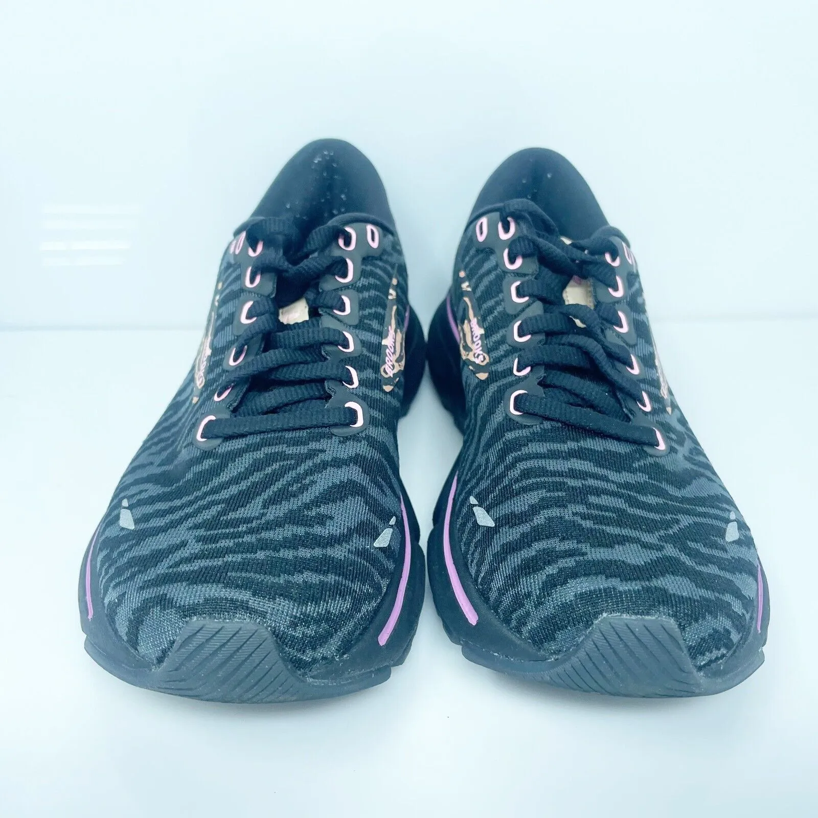 Brooks Womens Ghost 15 1203801B086 Black Running Shoes Sneakers Size 5 B