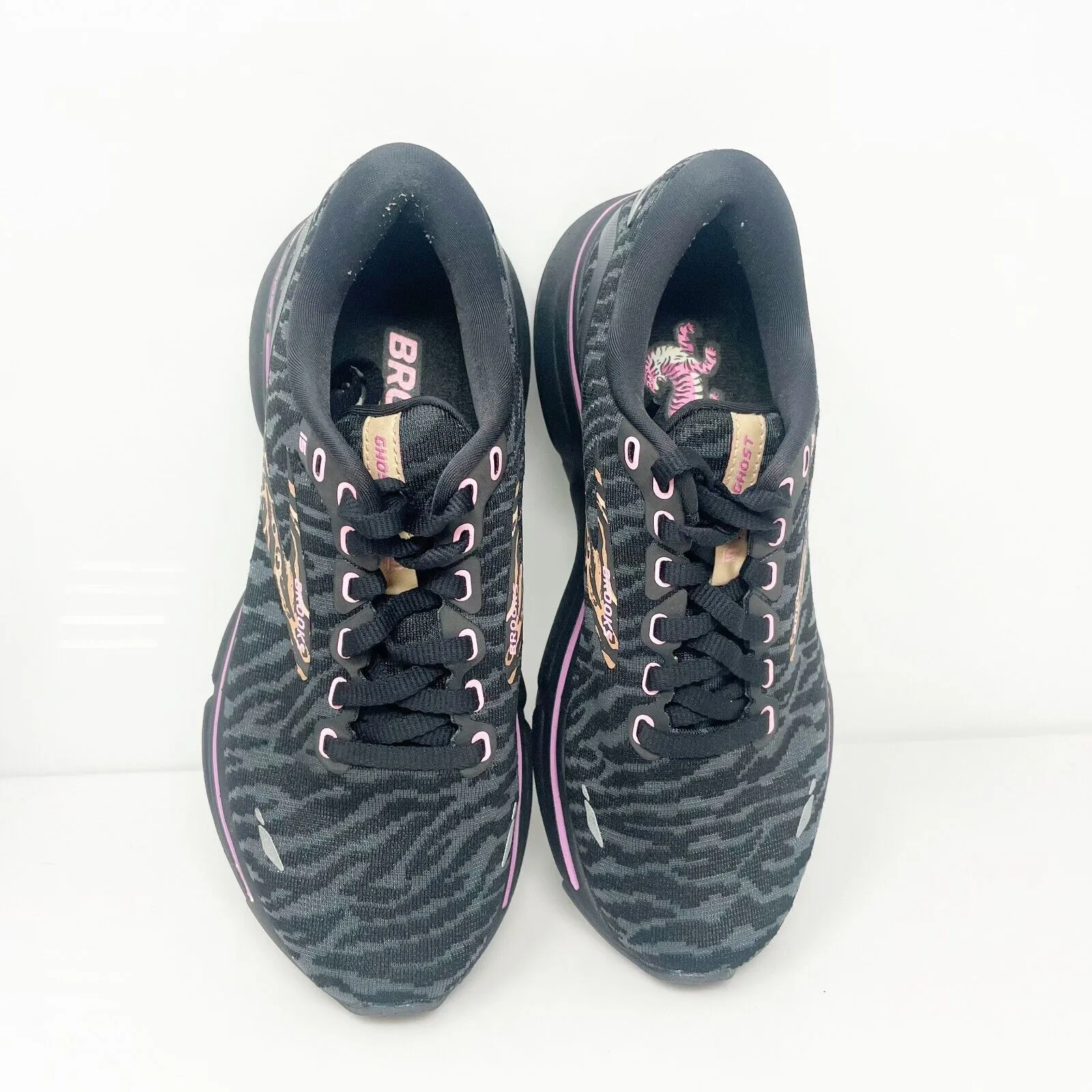 Brooks Womens Ghost 15 1203801B086 Black Running Shoes Sneakers Size 5 B