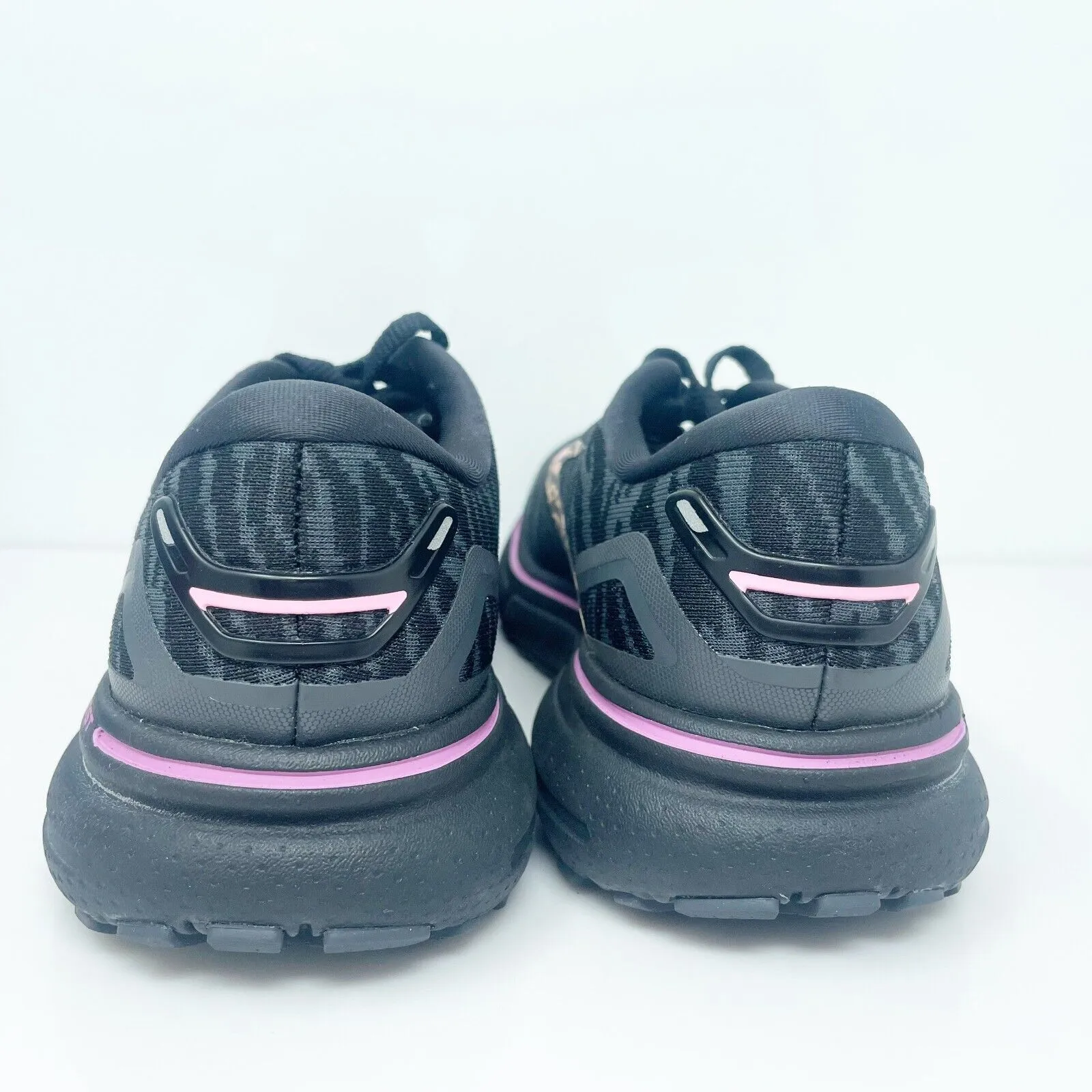 Brooks Womens Ghost 15 1203801B086 Black Running Shoes Sneakers Size 5 B