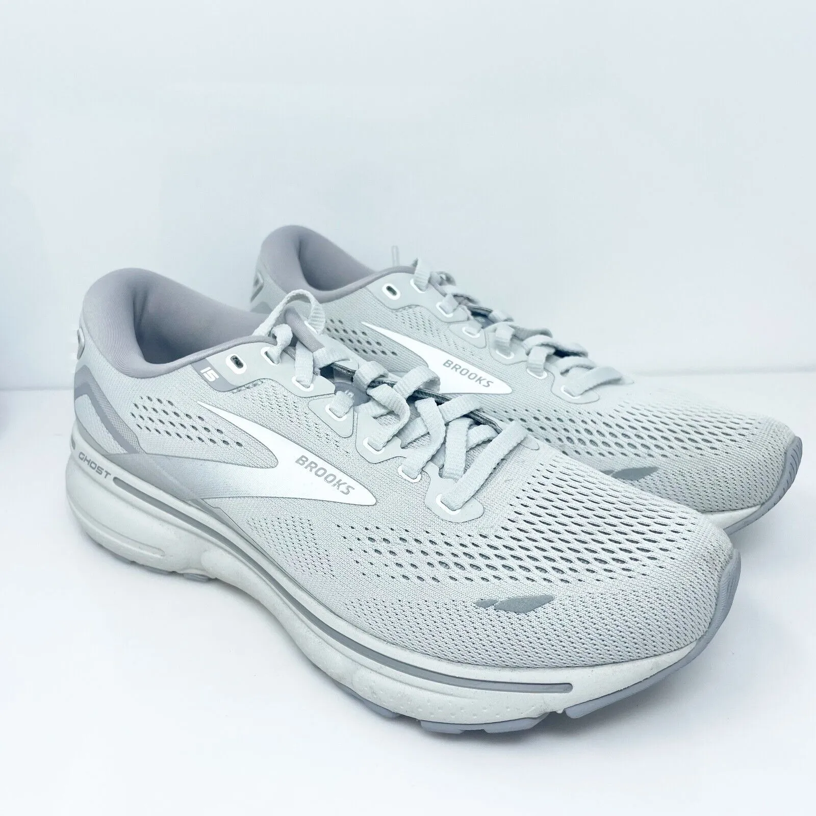 Brooks Womens Ghost 15 1203801B112 Gray Running Shoes Sneakers Size 9 B