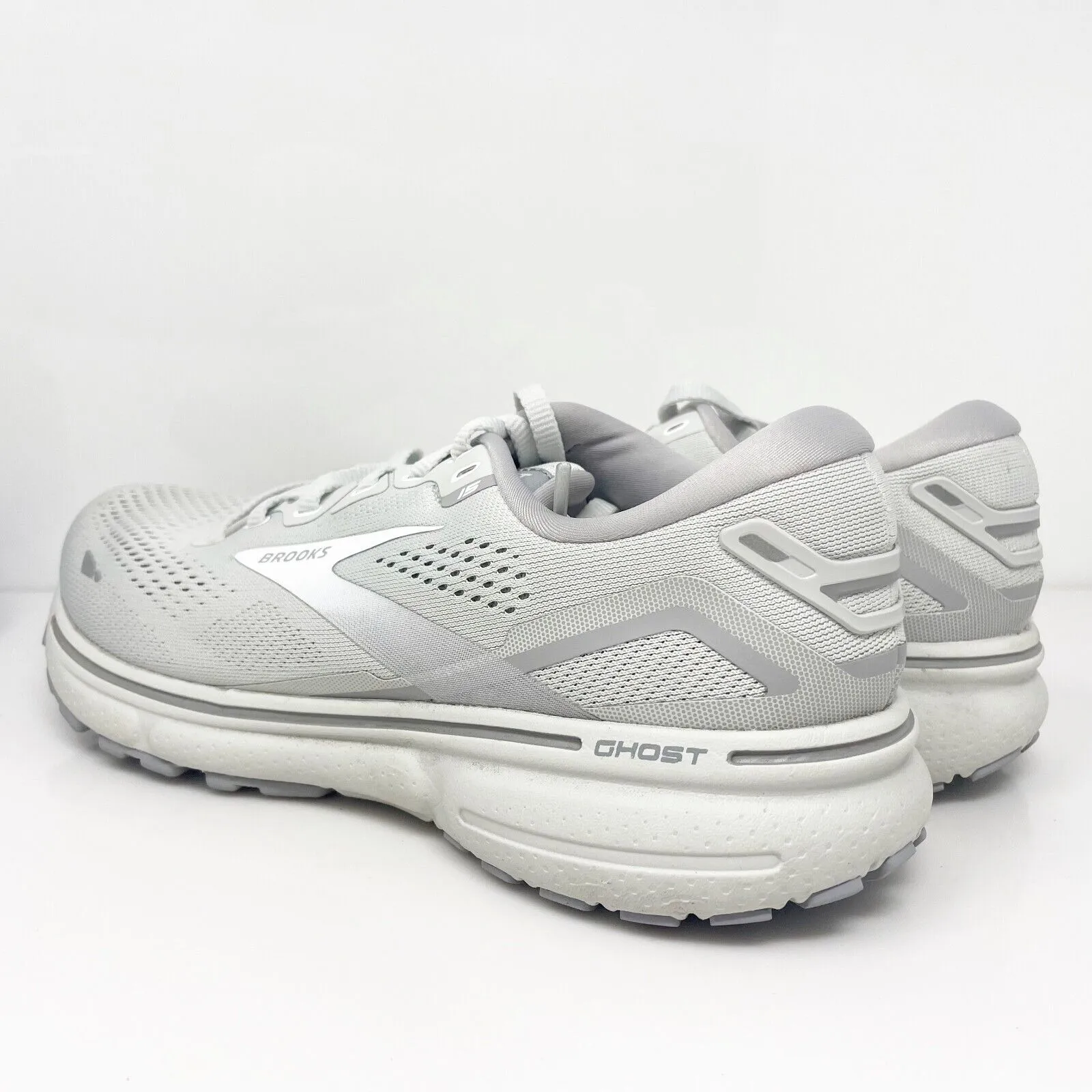 Brooks Womens Ghost 15 1203801B112 Gray Running Shoes Sneakers Size 9 B