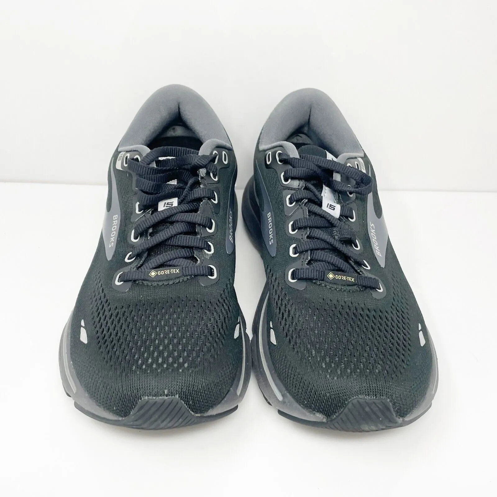 Brooks Womens Ghost 15 GTX 1203821B022 Black Running Shoes Sneakers Size 9 B