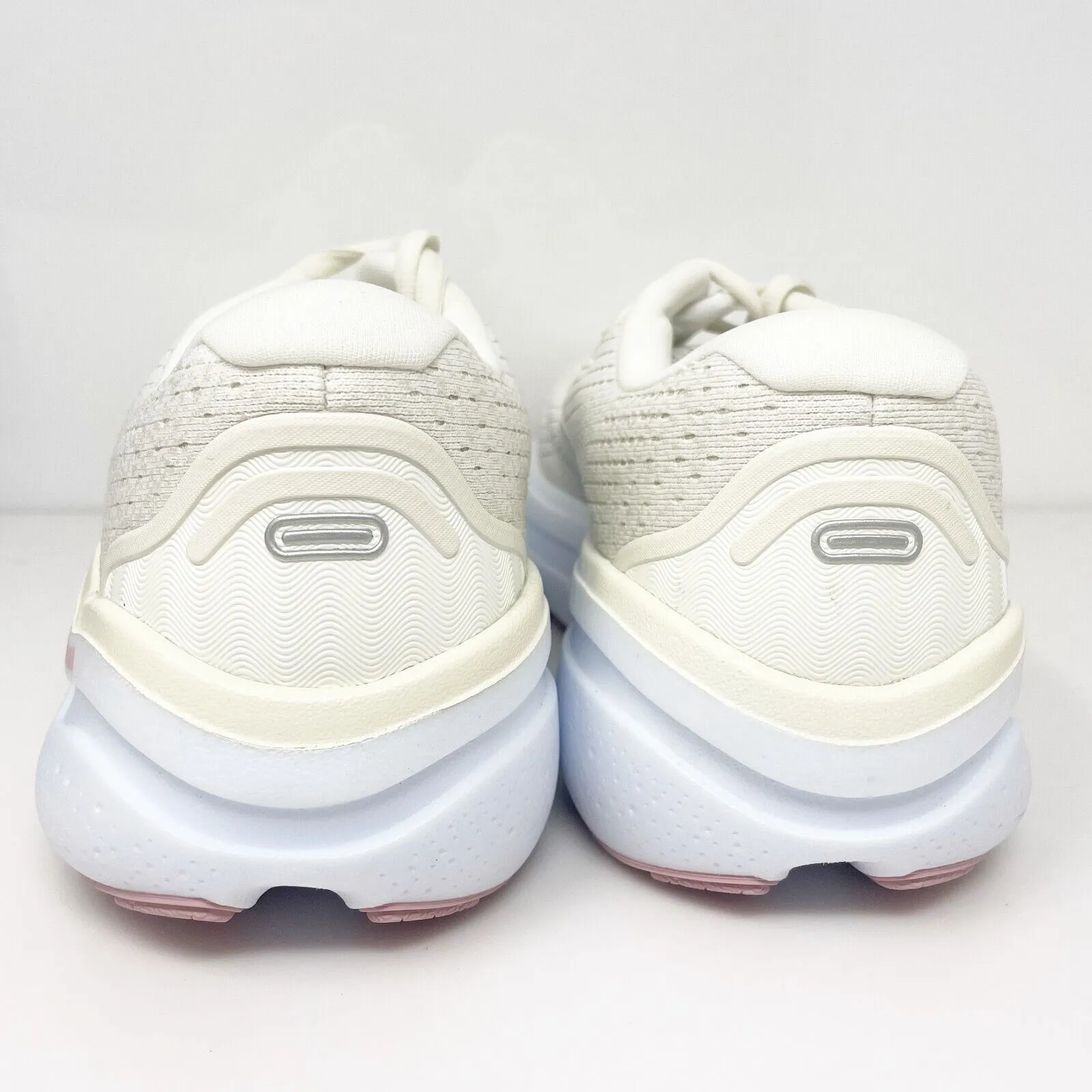 Brooks Womens Ghost Max 2 1204201B190 White Running Shoes Sneakers Size 9 B