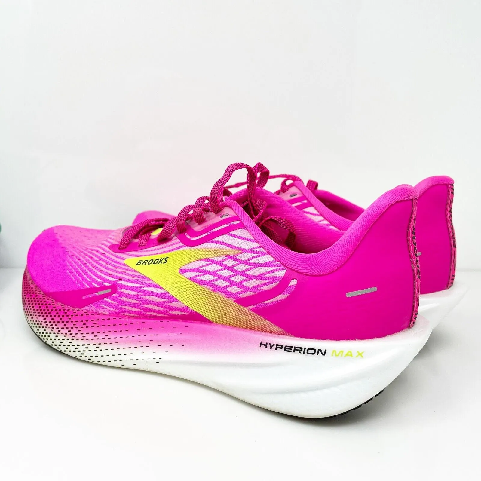 Brooks Womens Hyperion Max 1203771B661 Pink Running Shoes Sneakers Size 9 B