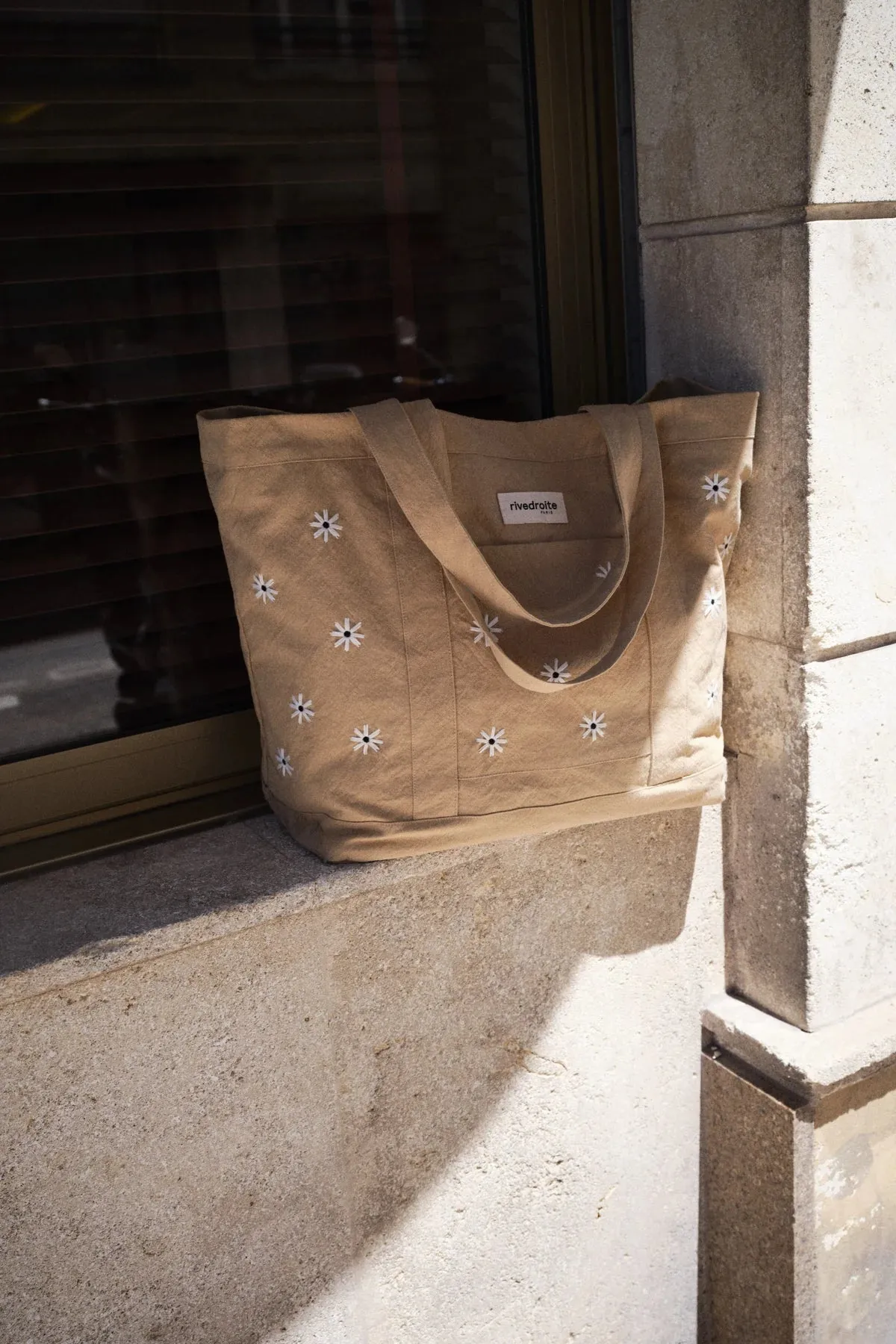 Buy online Rivedroit Amelot Tote Bag Beige Daisy | Steranko Manchester