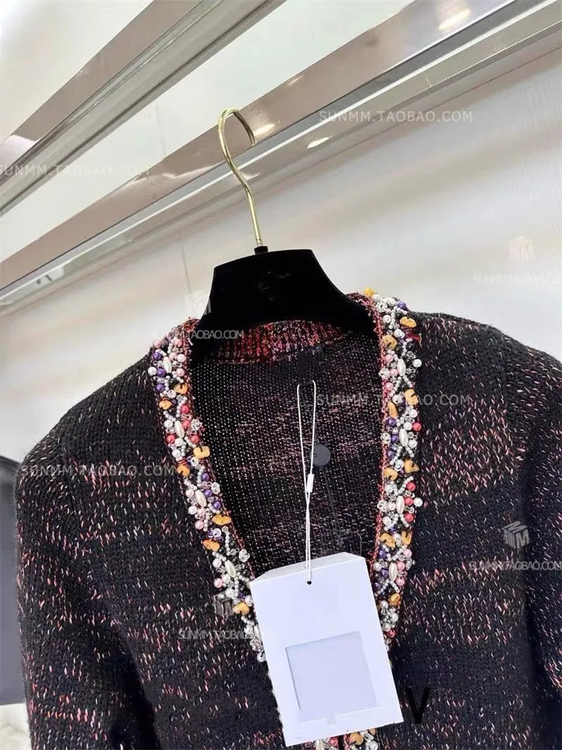 Buyer store 23 autumn high-end niche heavy industry wool hand-beaded V-neck knitted sweater cardigan with small fragrance style