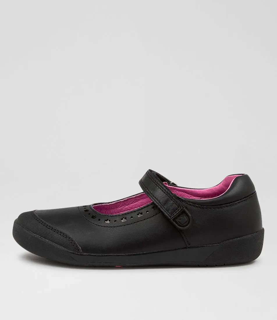 CLARKS Betty Jnr E Shp Black