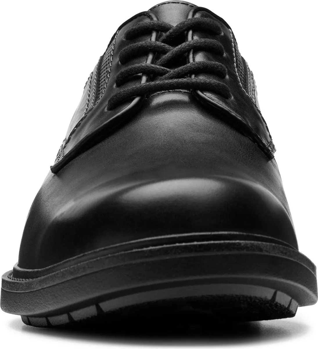 Clarks Unshire Low Black