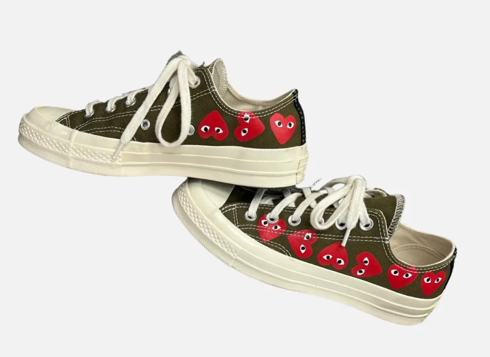 COMME DES GARÇONS PLAY X CONVERSE CHUCK TAYLOR MULTI HEART SNEAKERS