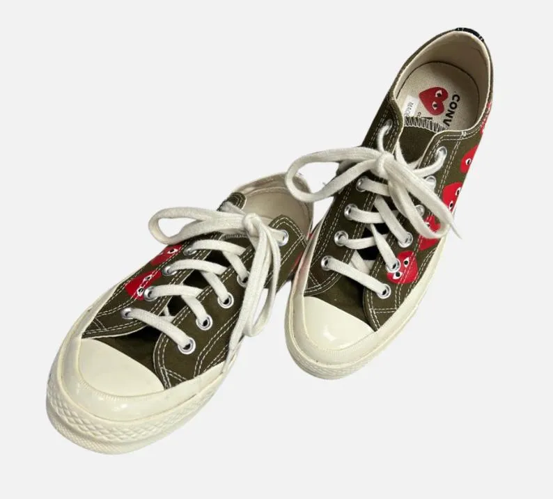COMME DES GARÇONS PLAY X CONVERSE CHUCK TAYLOR MULTI HEART SNEAKERS