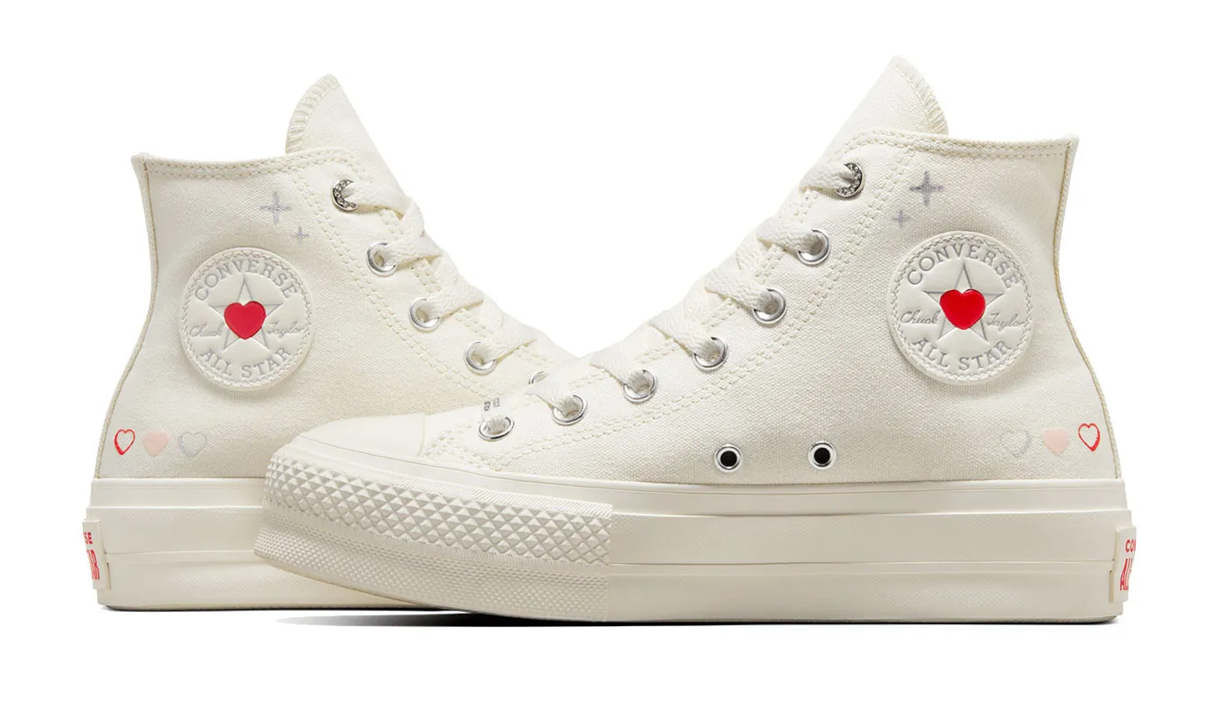 Converse Chuck Taylor All Star Lift Platform Y2K Heart