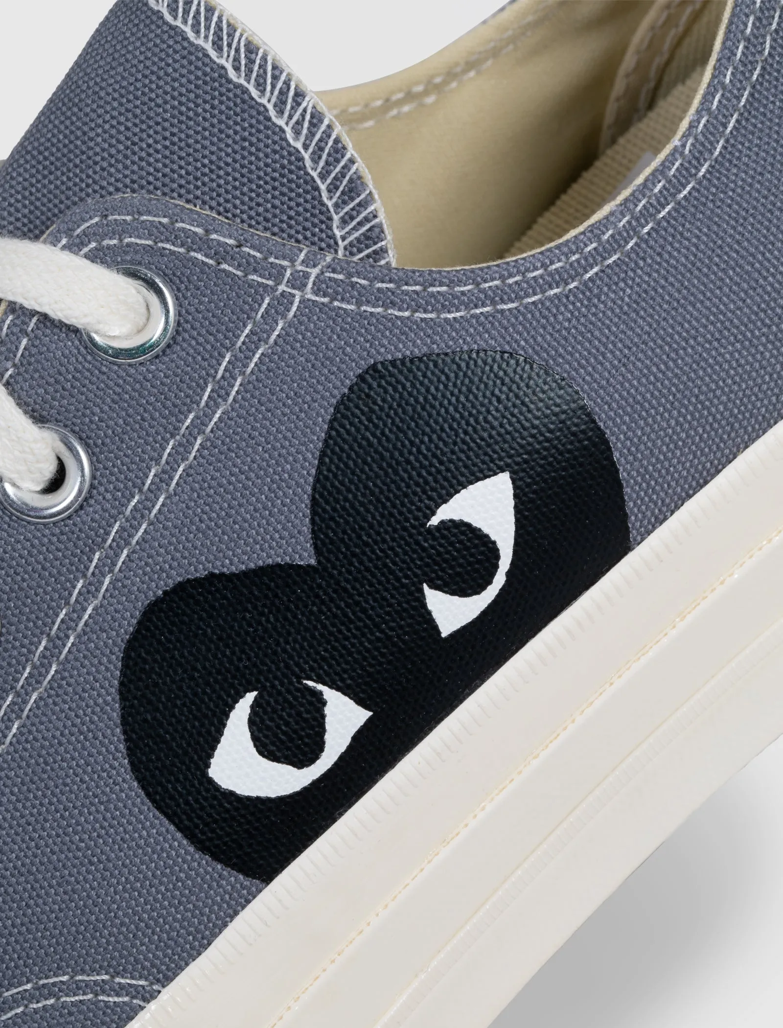 CONVERSE COMME DES GARÇONS PLAY CHUCK TAYLOR ALL STAR 70' LOW   GREY