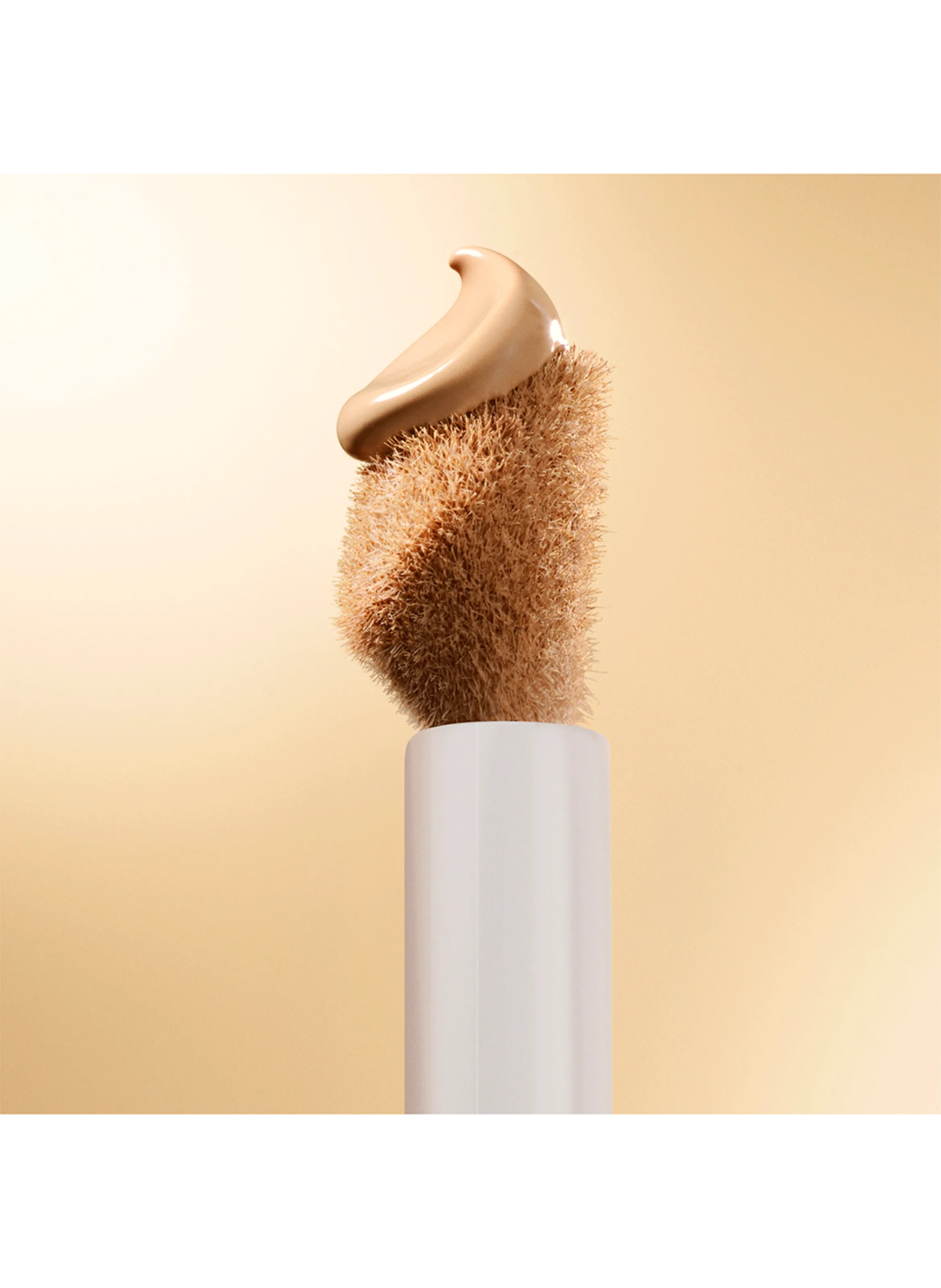 ESTÉE LAUDER  Futurist Soft Touch Brightening Skincealer Concealer - Beige