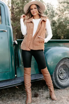 Hardly Cold Sherpa Vest (Camel)