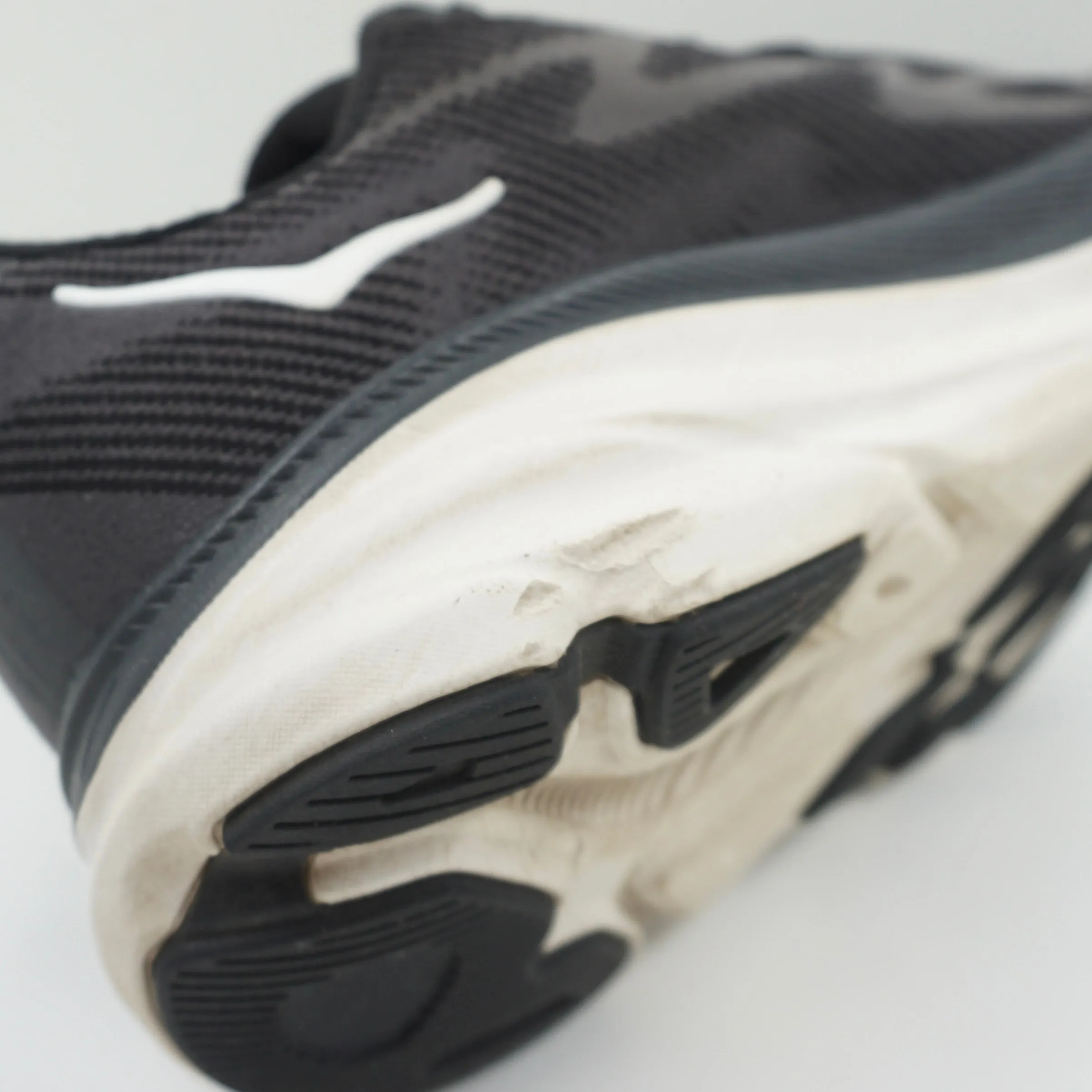Hoka One One Clifton 9 M