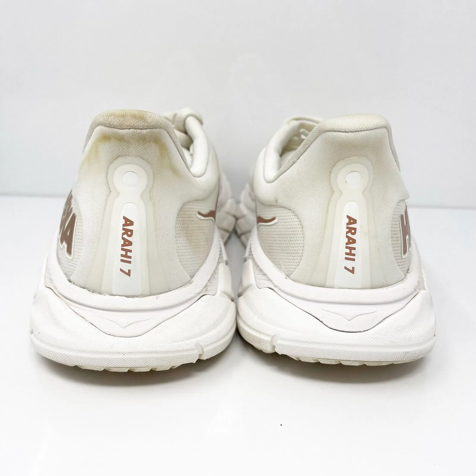 Hoka One One Womens Arahi 7 1147851 BSG White Running Shoes Sneakers Size 6 B