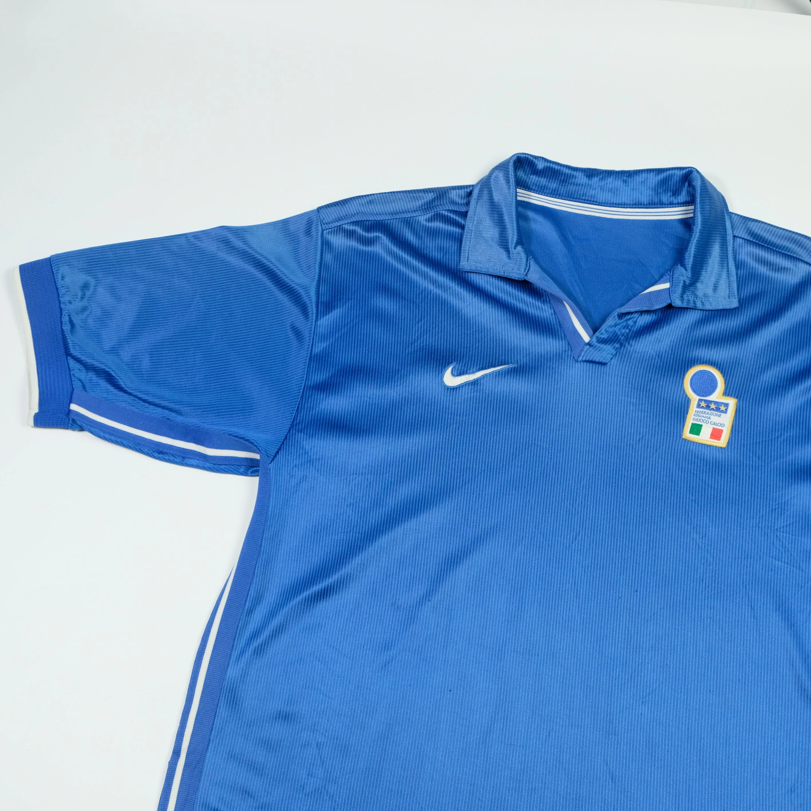Italy 1997/1998 Nike Original Home Football Shirt Large