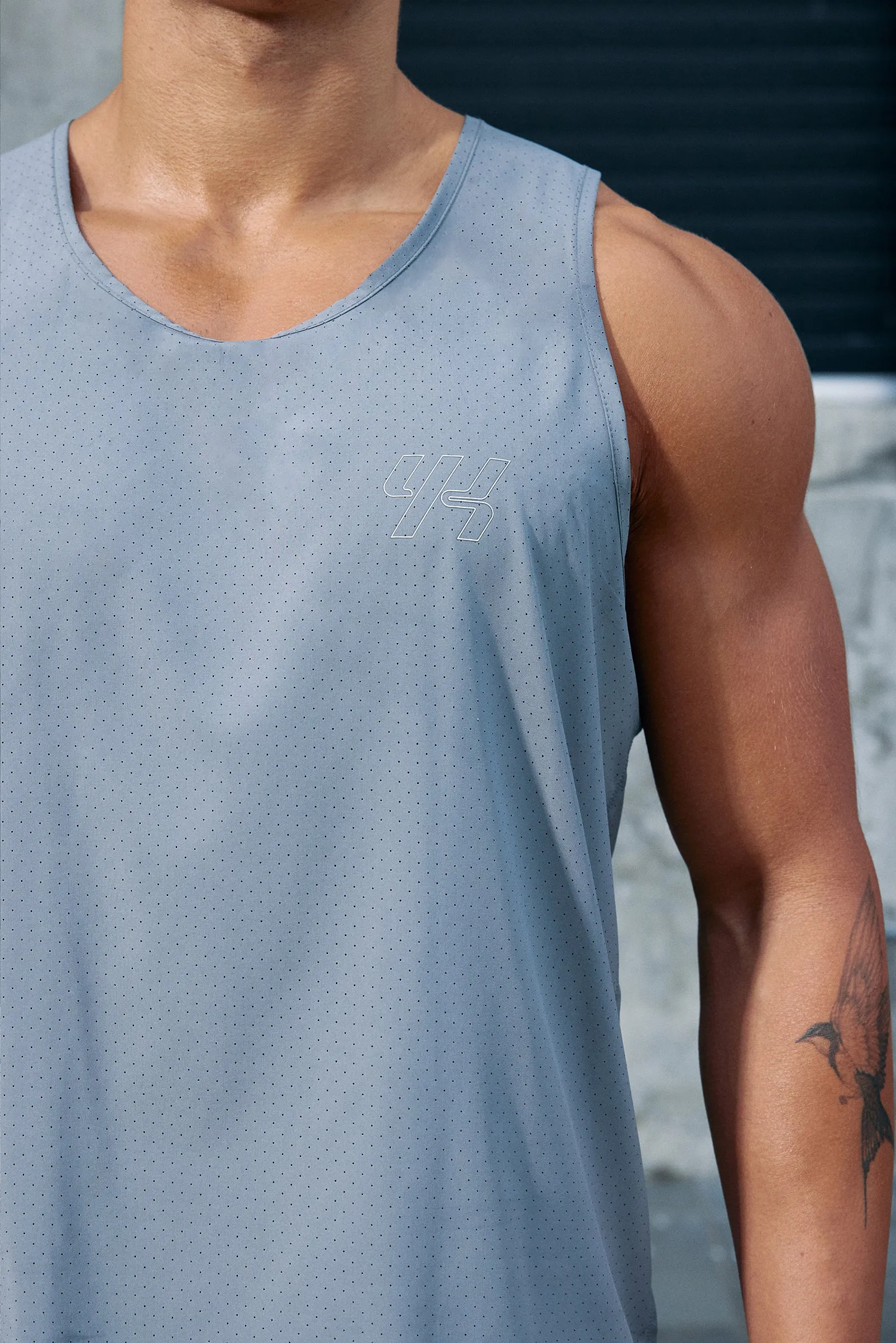 Move Running Tank | GREY