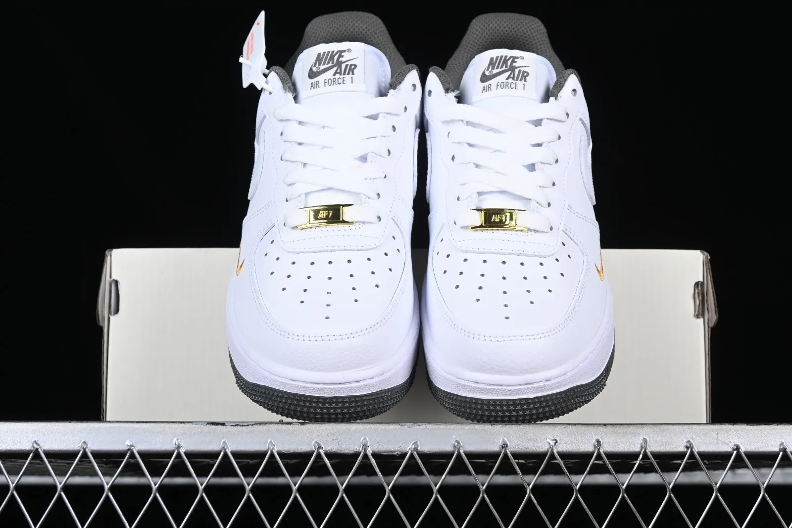 Nike Air Force 1 07 Low Dark Grey White Gold DD1225-008