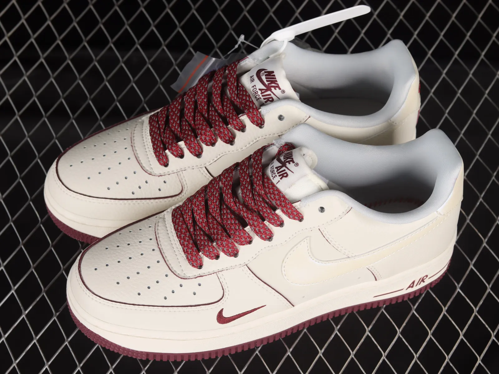 Nike Air Force 1 07 Low Pearlescent Beige Dark Red DD9915-666