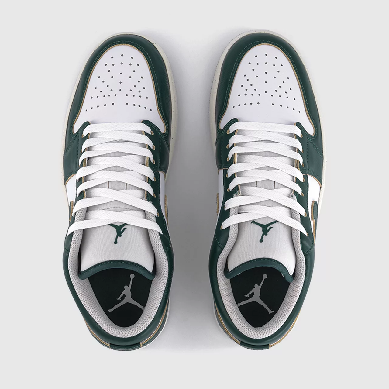 NIKE Air Jordan 1 Trainers - Green