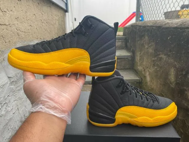 Nike air jordan 12 retro gs (4-6) black/university gold 1532