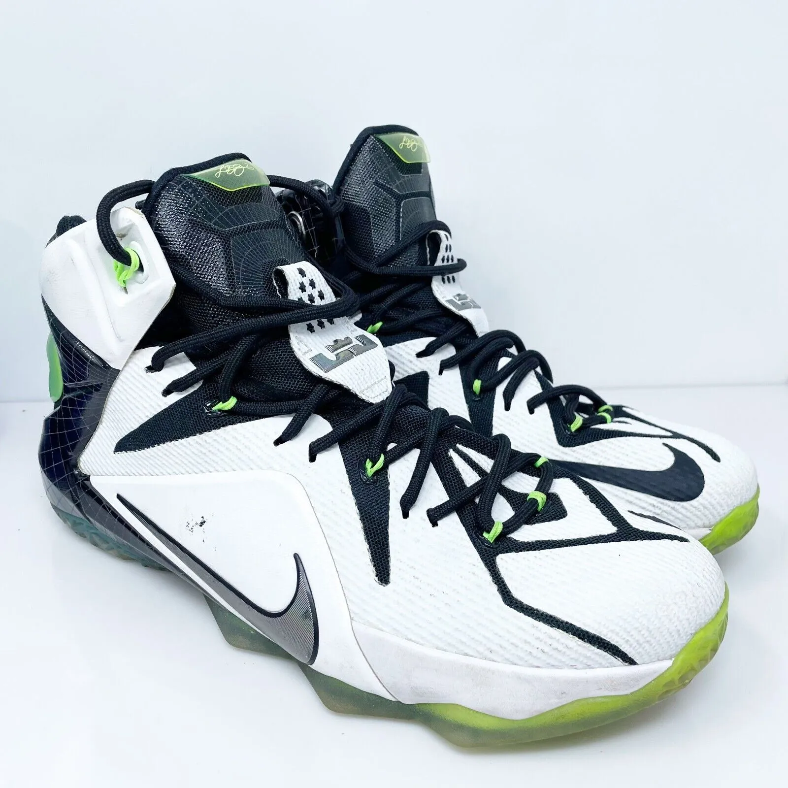 Nike Mens LeBron 12 742549-190 White Basketball Shoes Sneakers Size 12