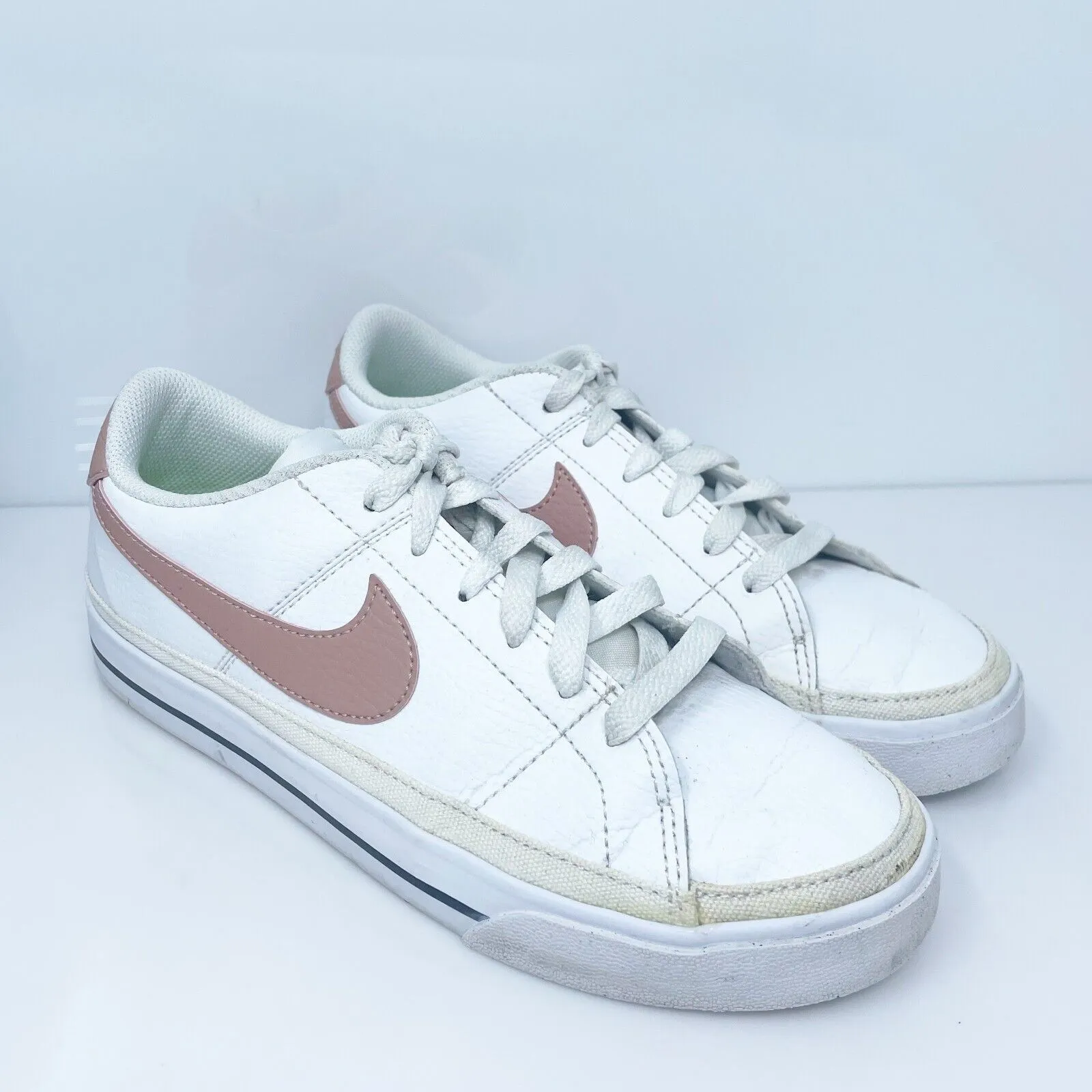 Nike Womens Court Legacy NN DH3161-103 White Casual Shoes Sneakers Size 7.5