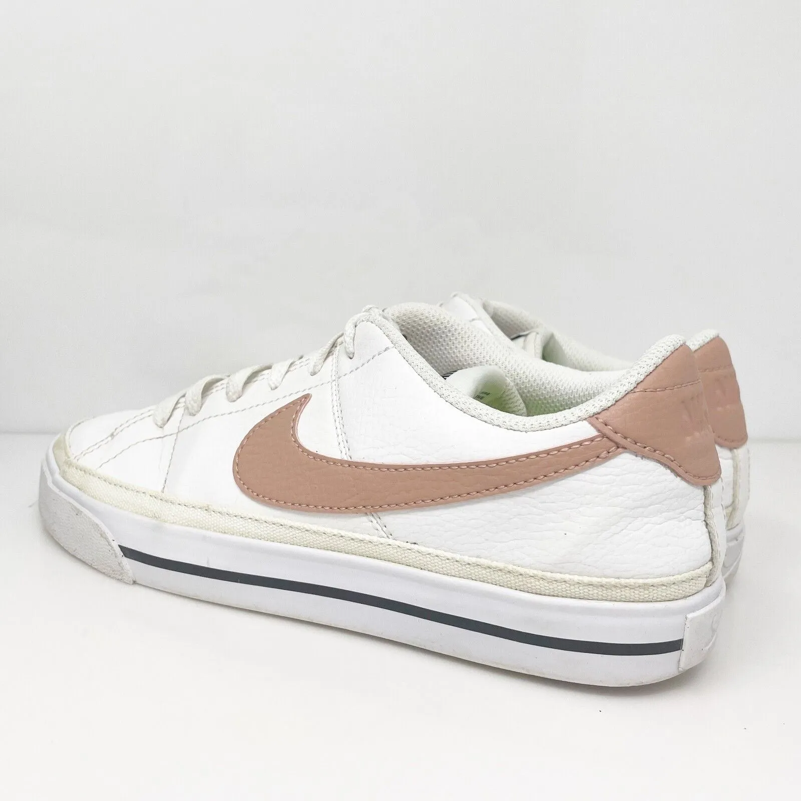 Nike Womens Court Legacy NN DH3161-103 White Casual Shoes Sneakers Size 7.5