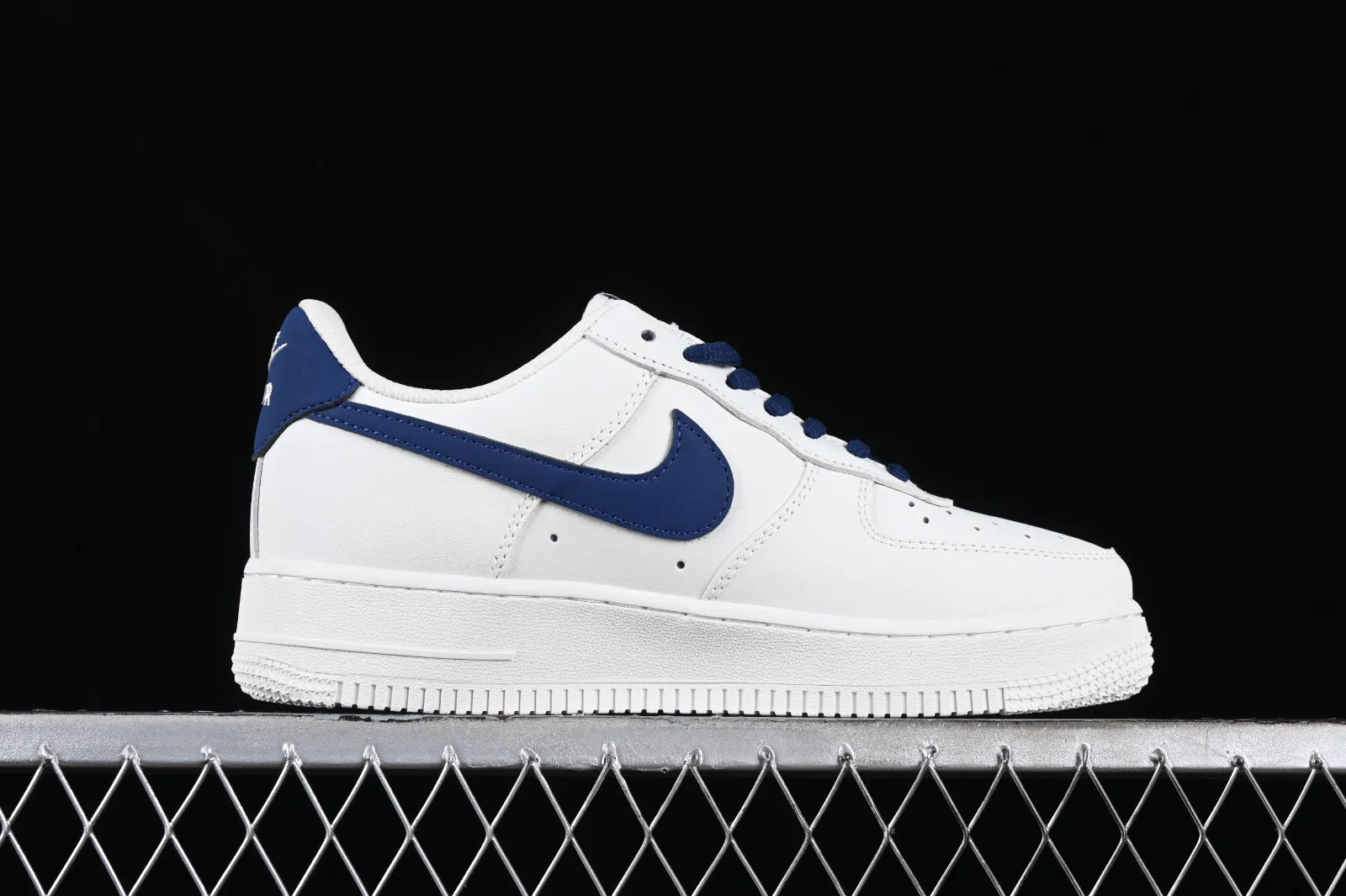 Noah x Nike Air Force 1 07 Low White Navy Blue Red NY440711