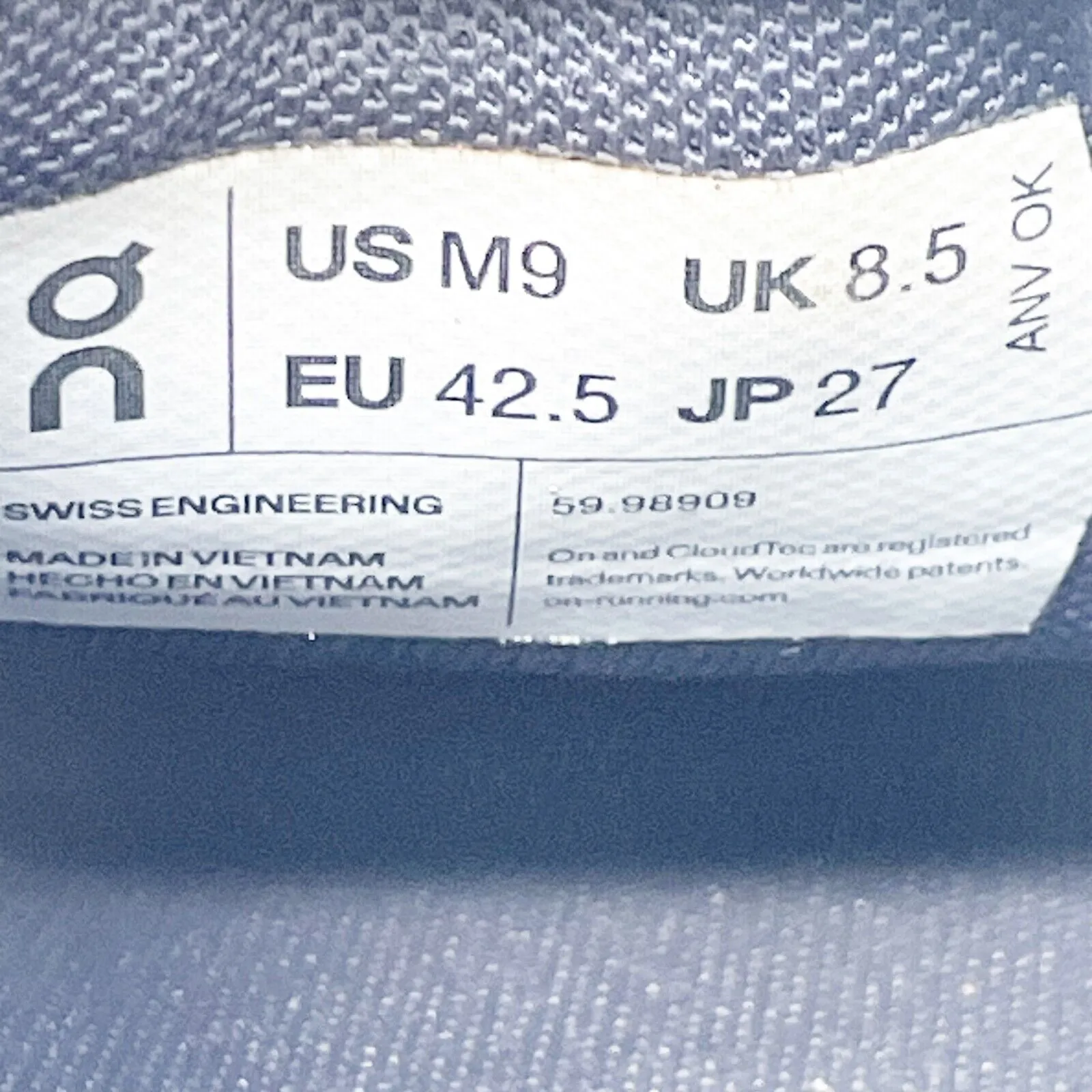 On Mens Cloud 5 Gray Running Shoes Sneakers Size 9