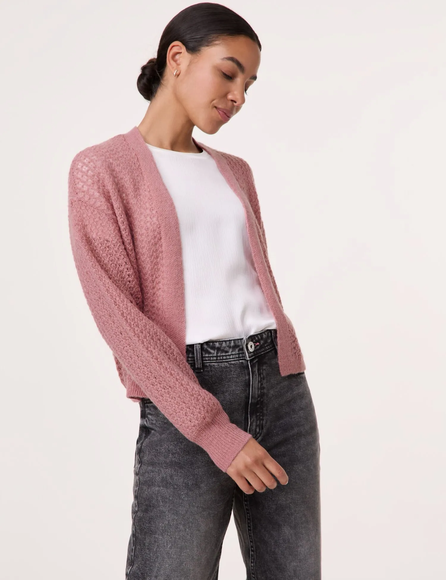 Open cardigan with an airy knit pattern