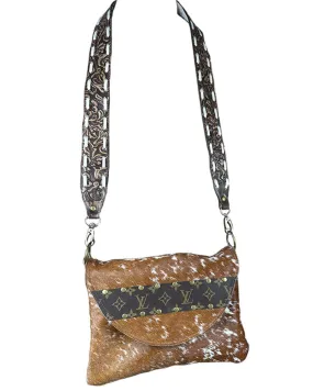 Product Name:  Keep It Gypsy Women's Carolina Cowhide Crossbody Bag