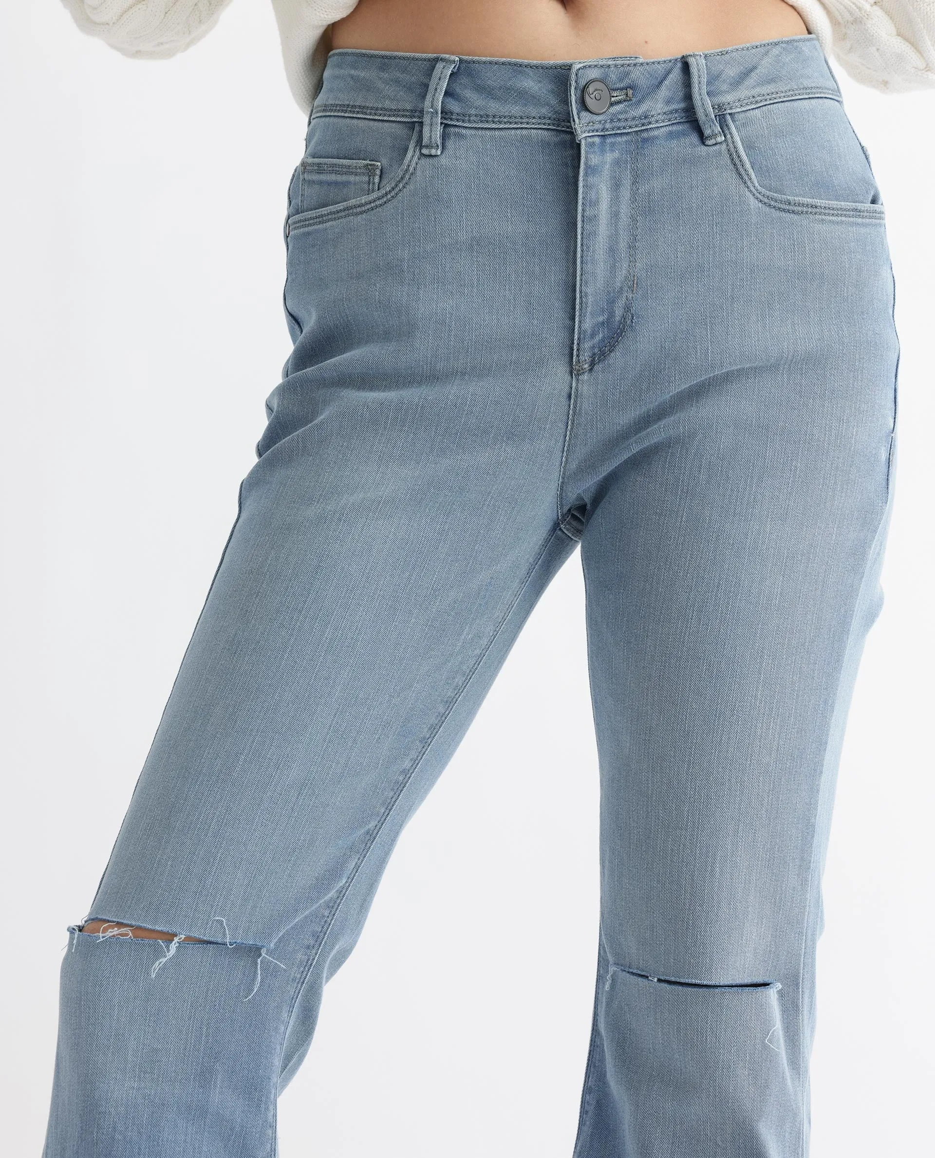 Rareism Women Fritillary Blue Cotton Lycra Fabric Mid Rise Solid Relaxed Fit Ankle Length Jeans