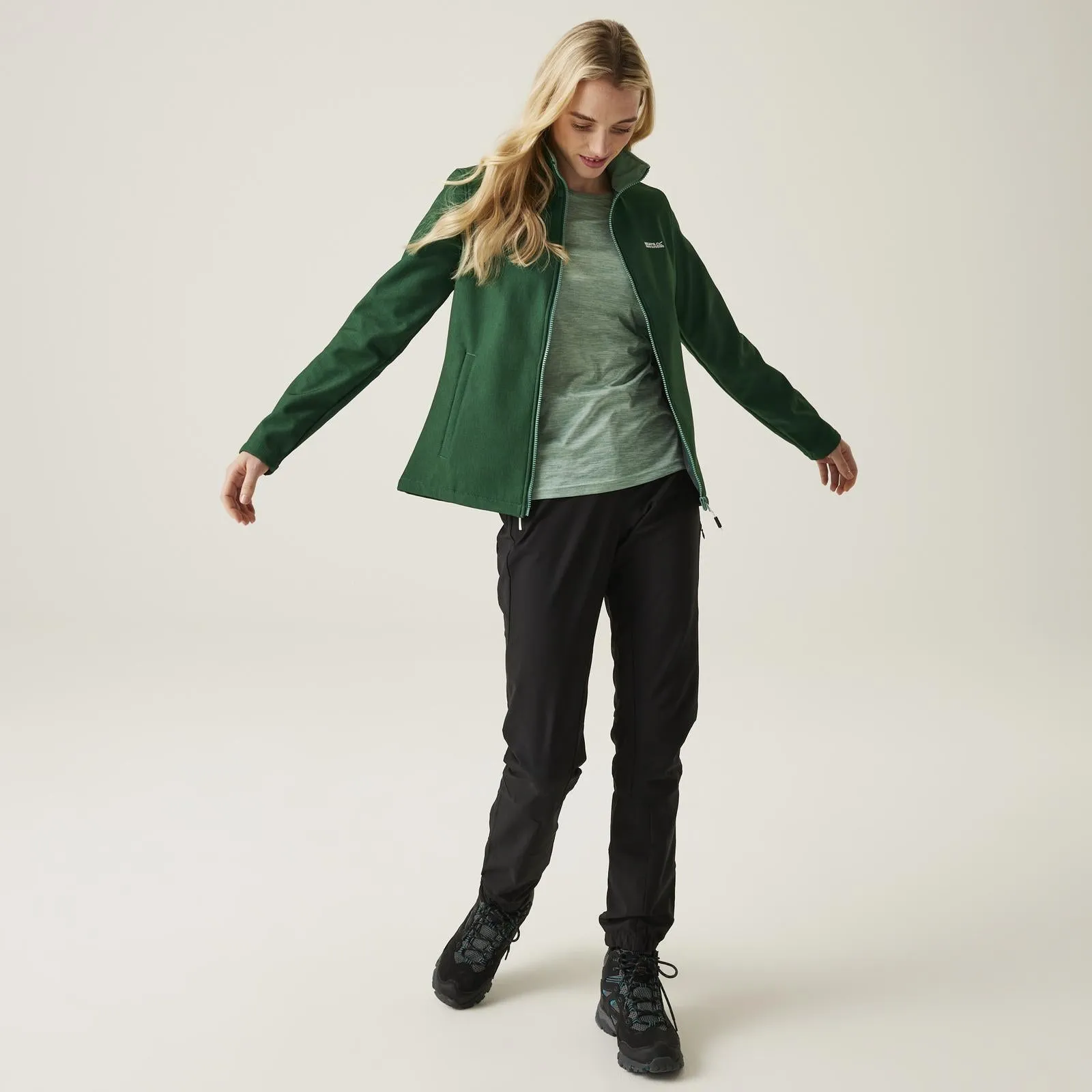 Regatta Womens Connie V Softshell Walking Jacket