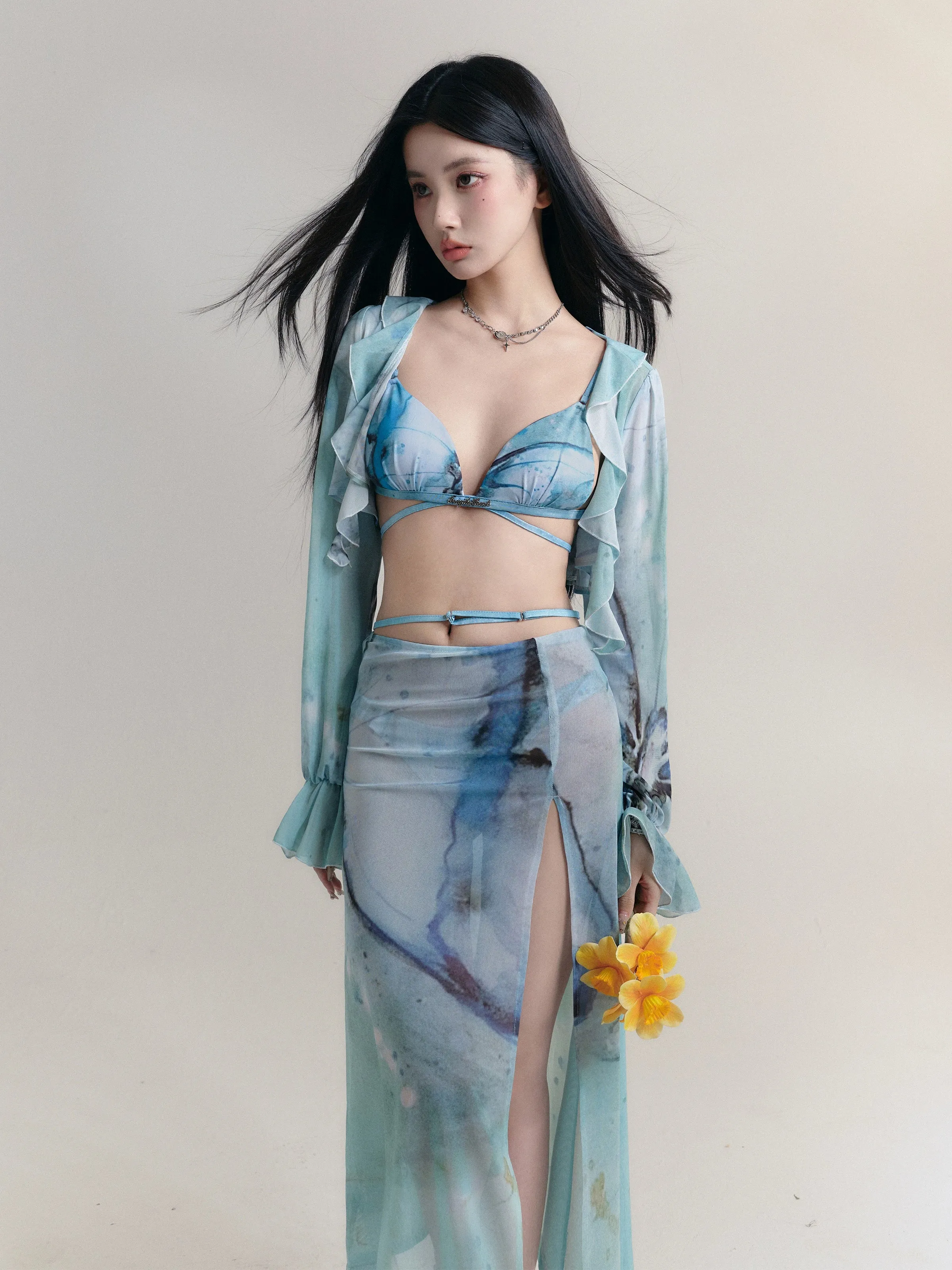 Sea Breeze Sexy Bikini Swimsuit & Cardigan ＆ Skirt