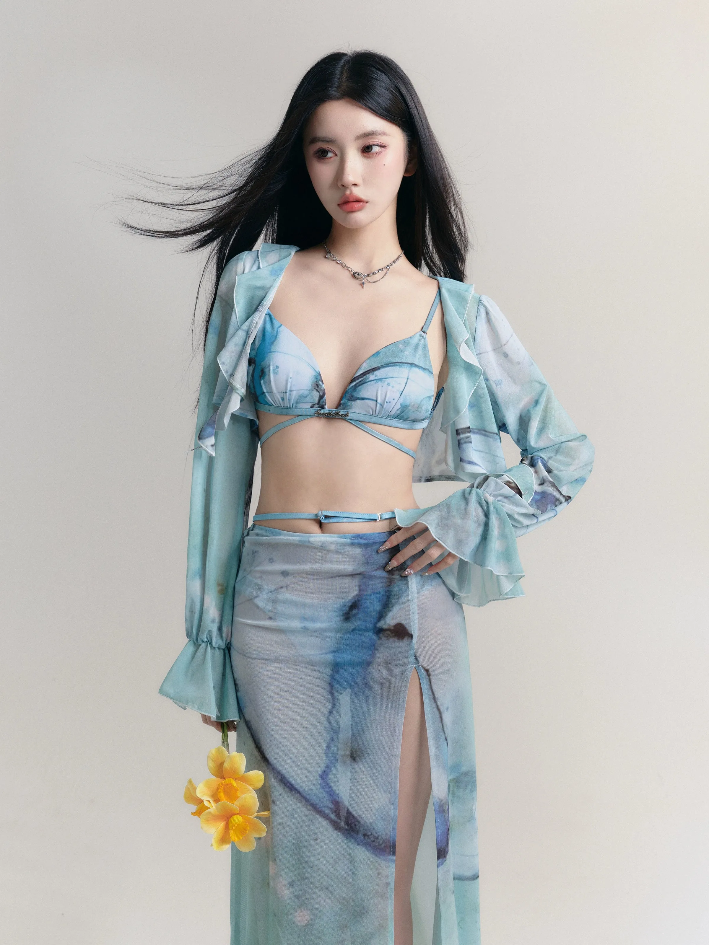 Sea Breeze Sexy Bikini Swimsuit & Cardigan ＆ Skirt