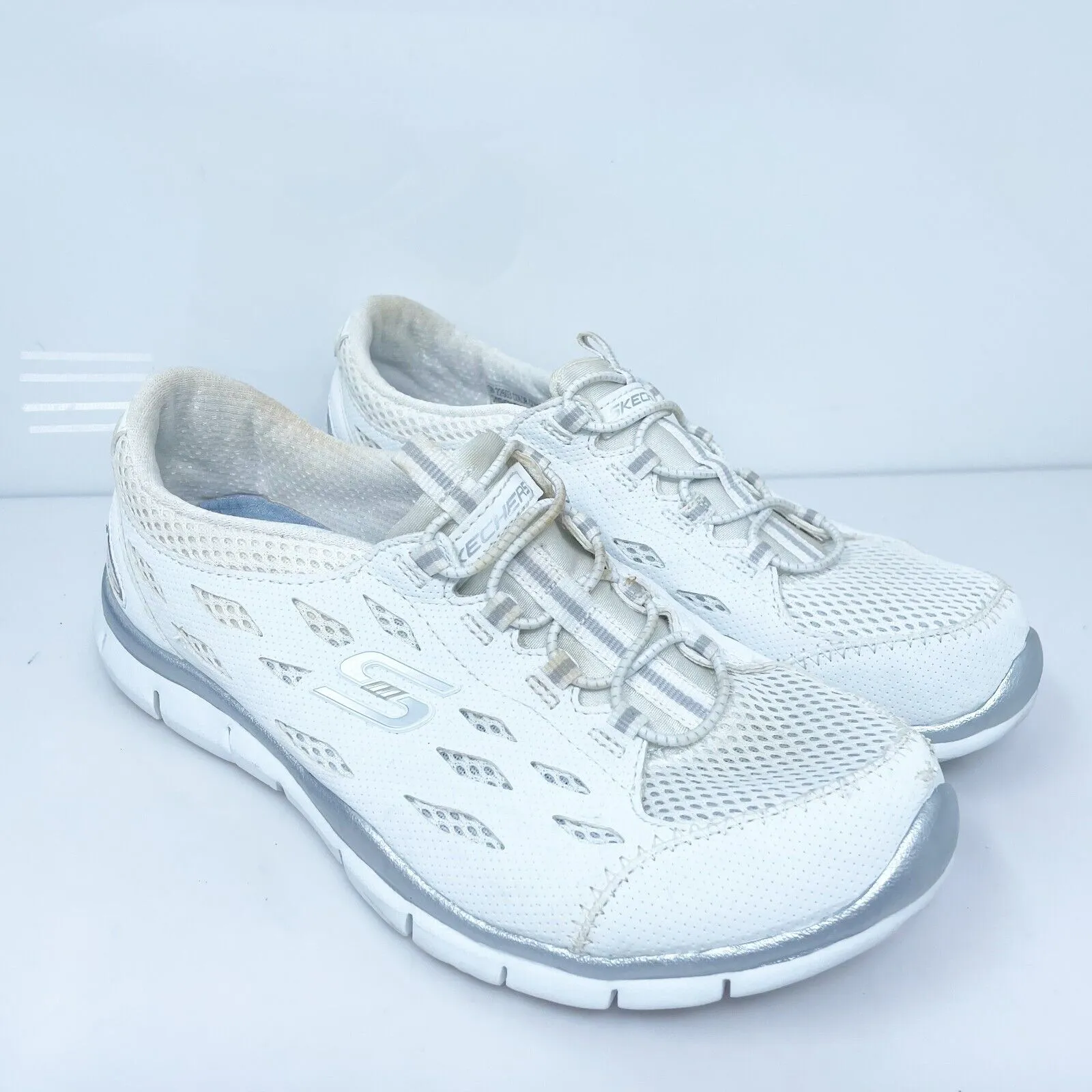 Skechers Womens Air Cooled Memory Foam 22603 White Running Shoes Sneakers Size 6