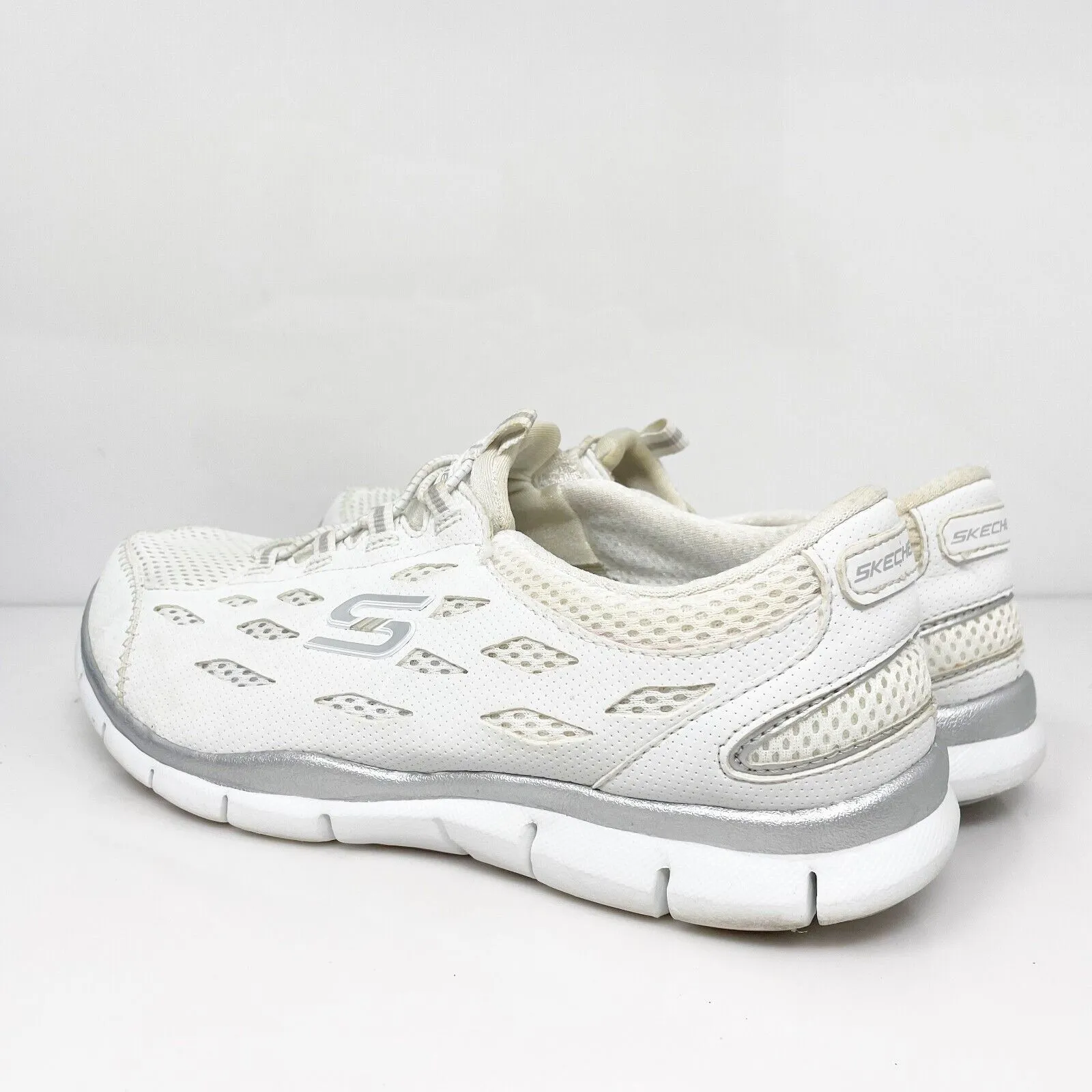 Skechers Womens Air Cooled Memory Foam 22603 White Running Shoes Sneakers Size 6