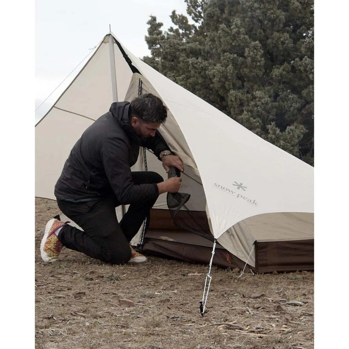 Snow Peak Penta Ease 1 Tent in Ivory - 1 Person