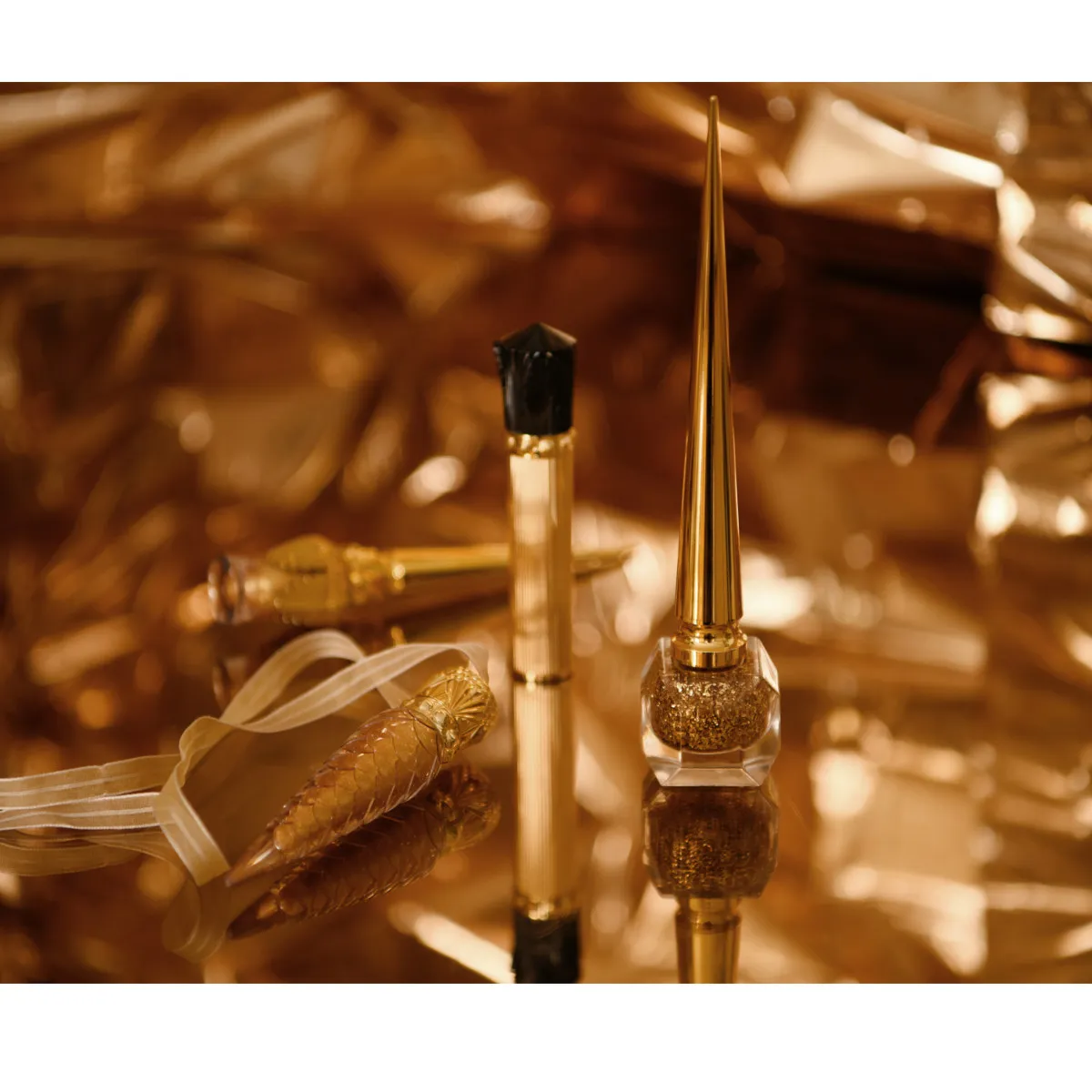 Tape à l'Oeil Liquid eyeshadow - Goldomania