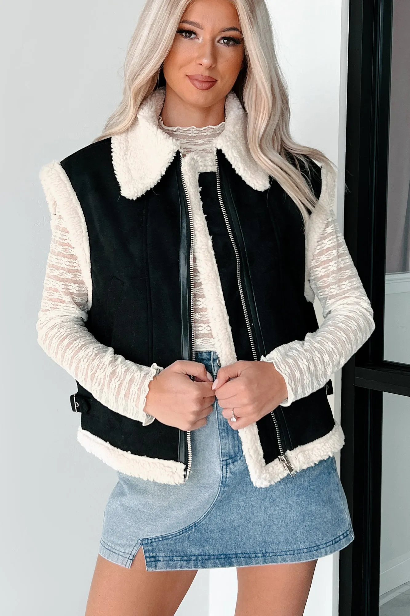 Tough Terrain Sherpa Contrast Vest (Black)