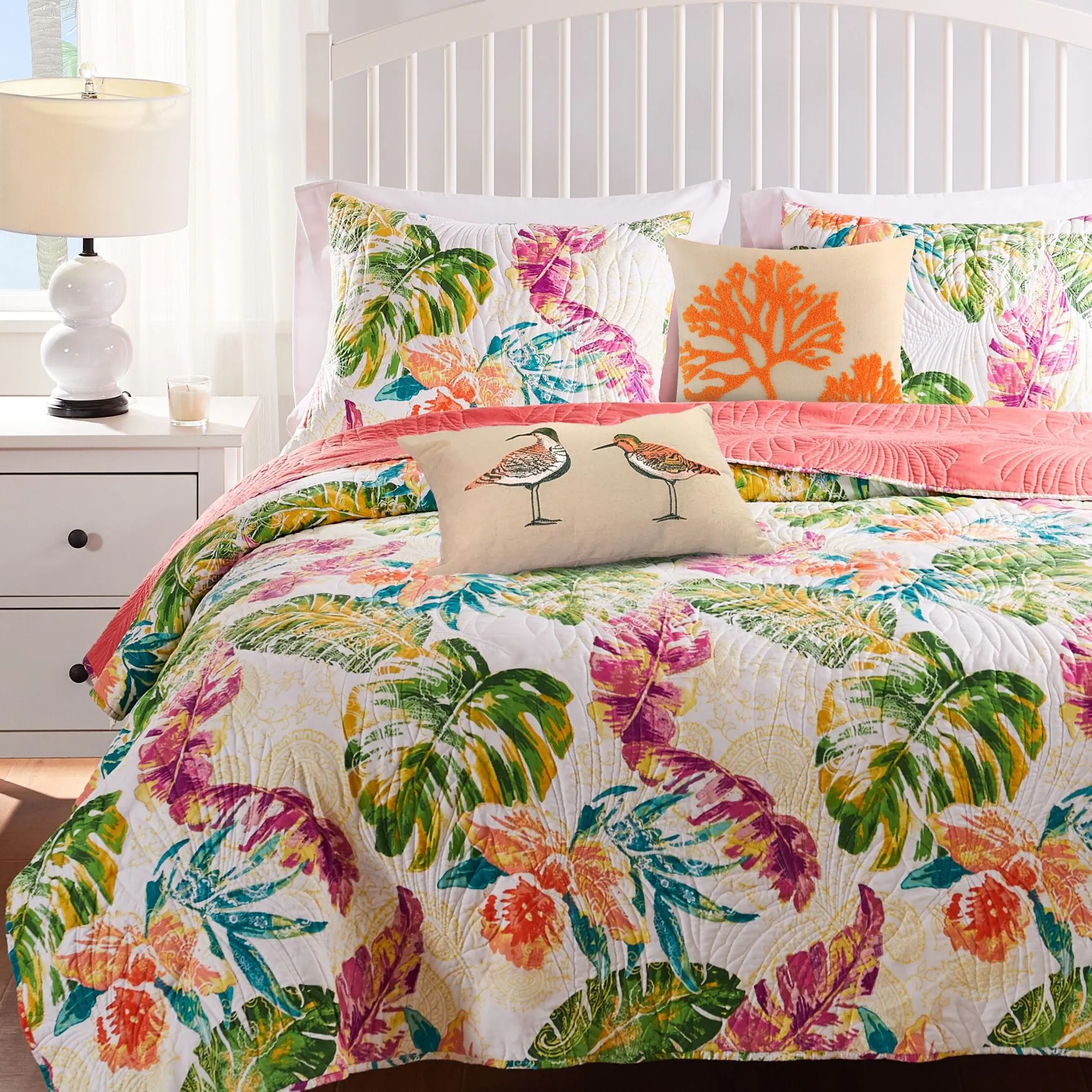 Tropics Quilt And Pillow Sham Set